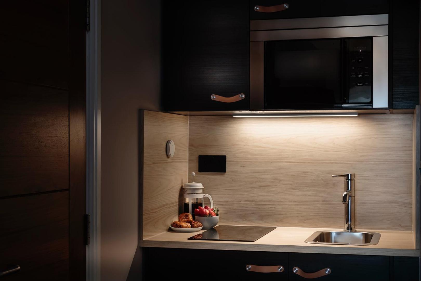 The Knaresborough by Aura Collection