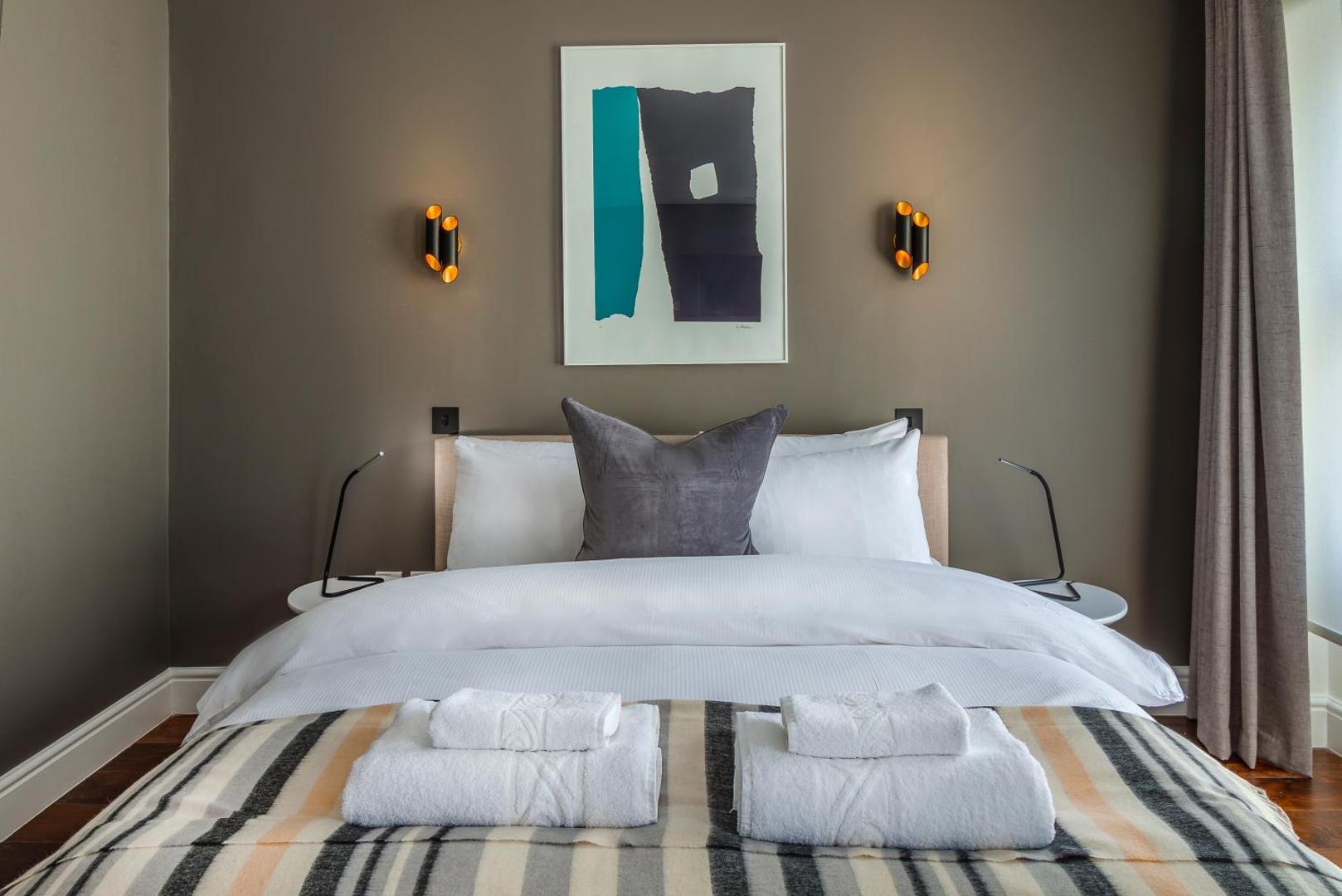 The Knaresborough by Aura Collection