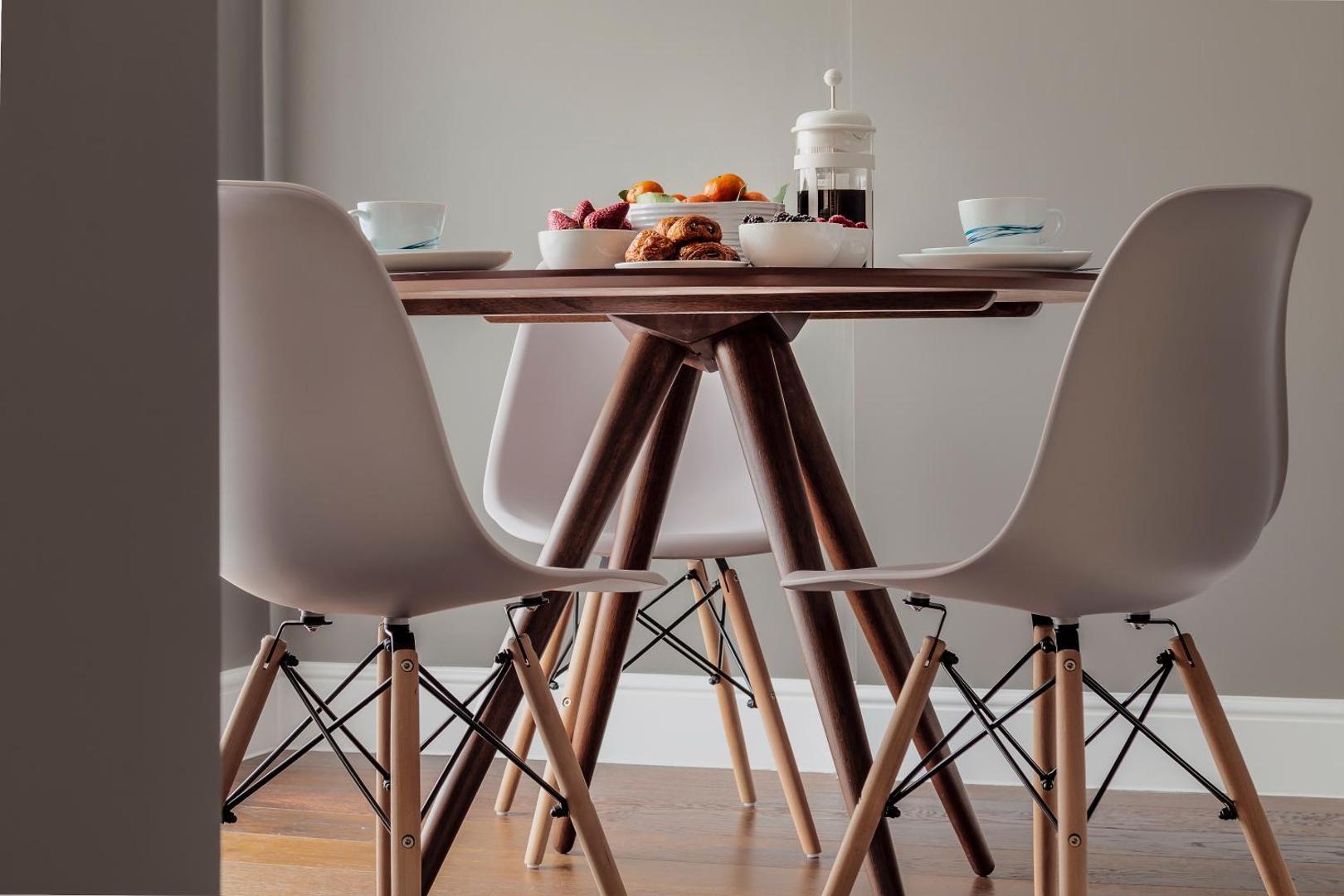 The Knaresborough by Aura Collection