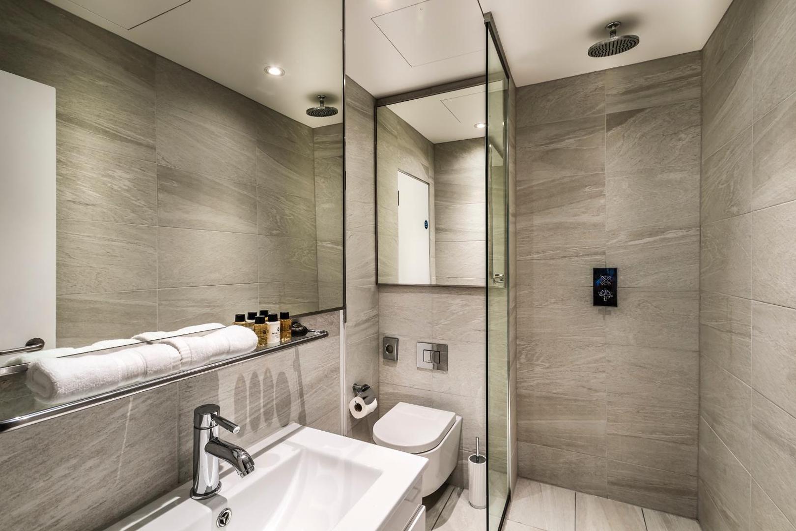 The Knaresborough by Aura Collection