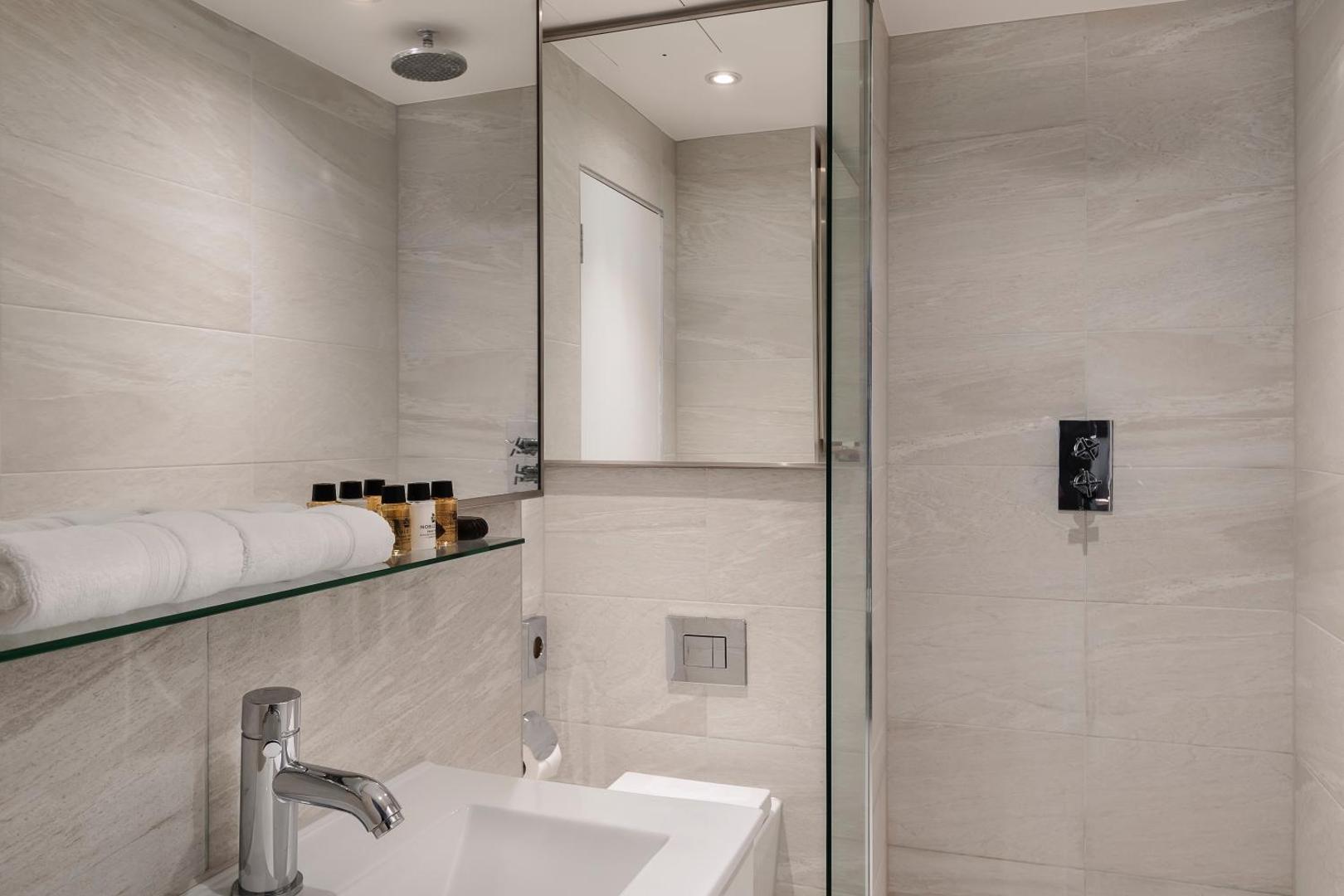 The Knaresborough by Aura Collection