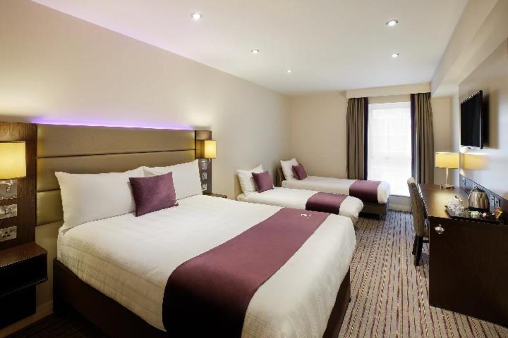 Premier Inn Gatwick Airport South London Road