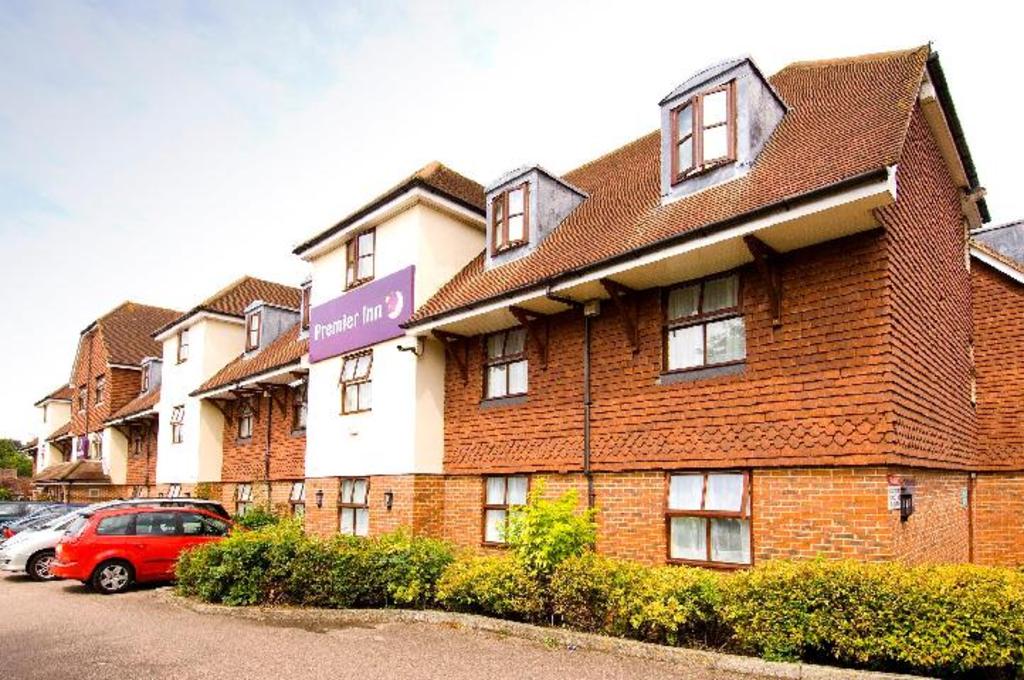Premier Inn Gatwick Airport South London Road