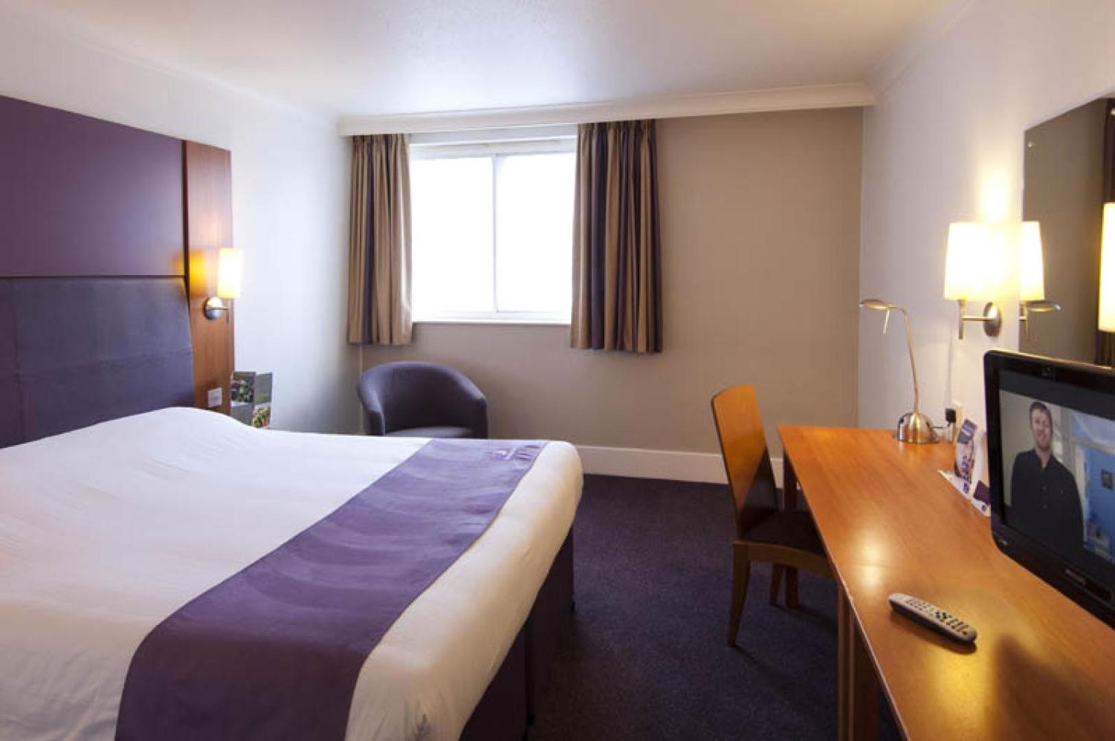 Premier Inn London Heathrow Airport Bath Road
