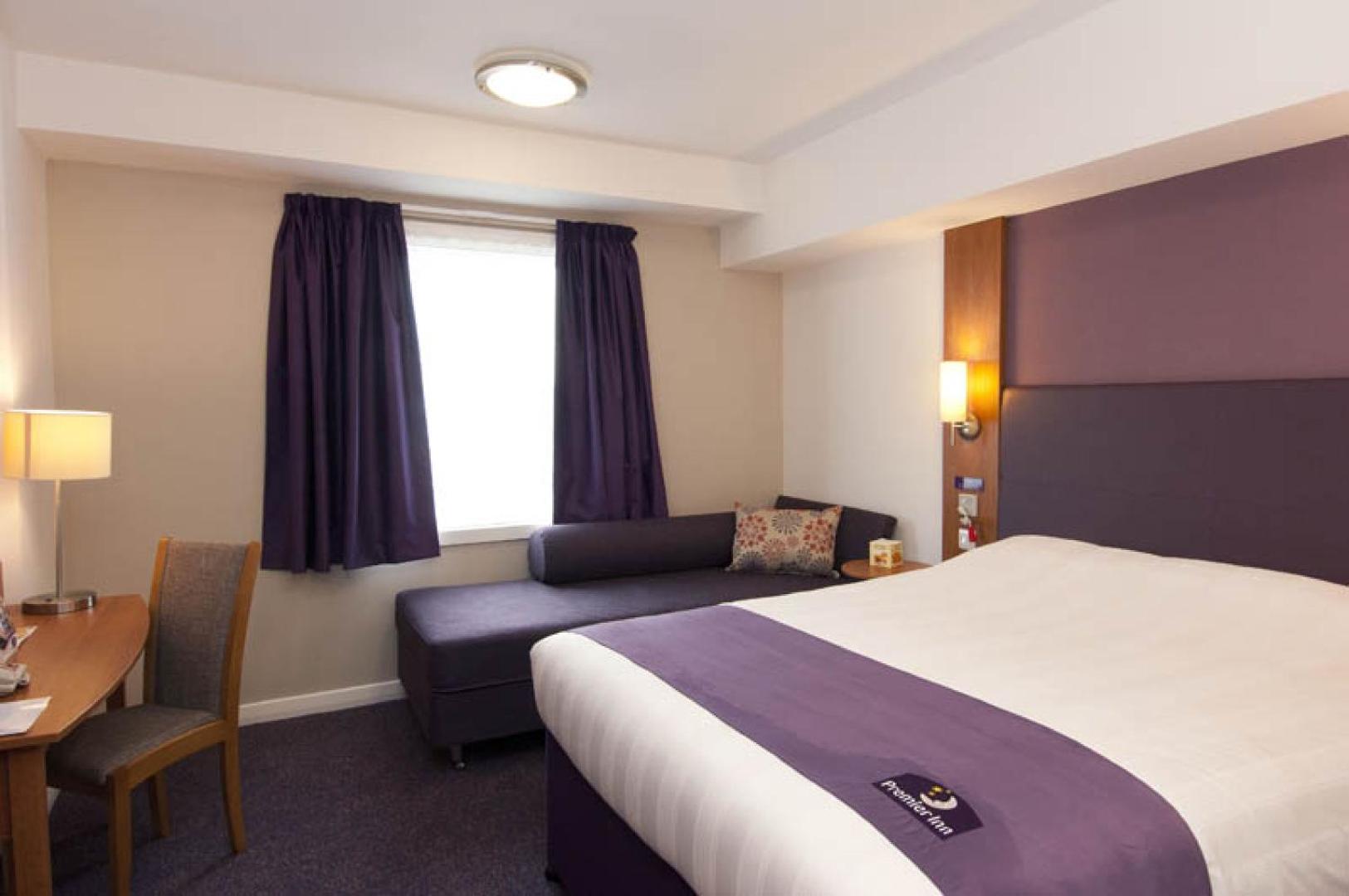 Premier Inn London Heathrow Airport Bath Road