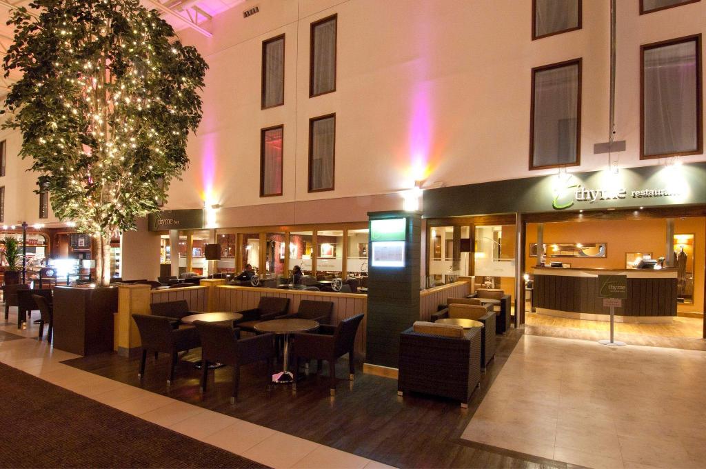 Premier Inn London Heathrow Airport Bath Road