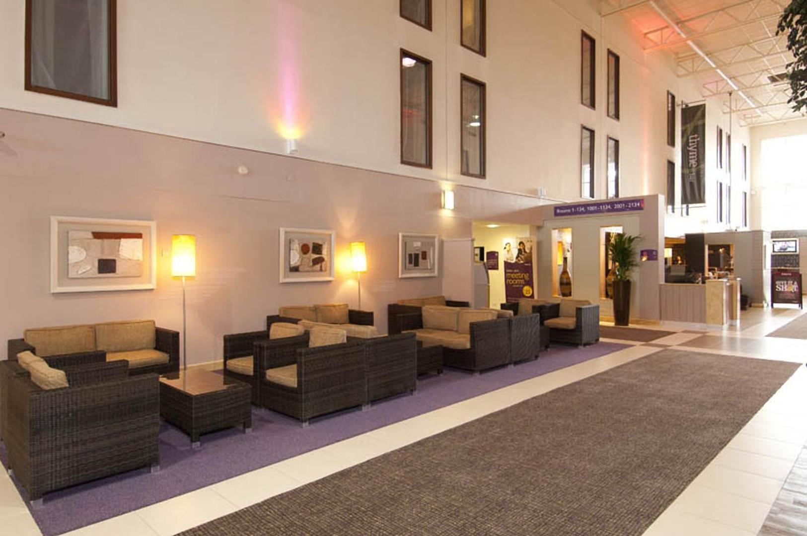 Premier Inn London Heathrow Airport Bath Road