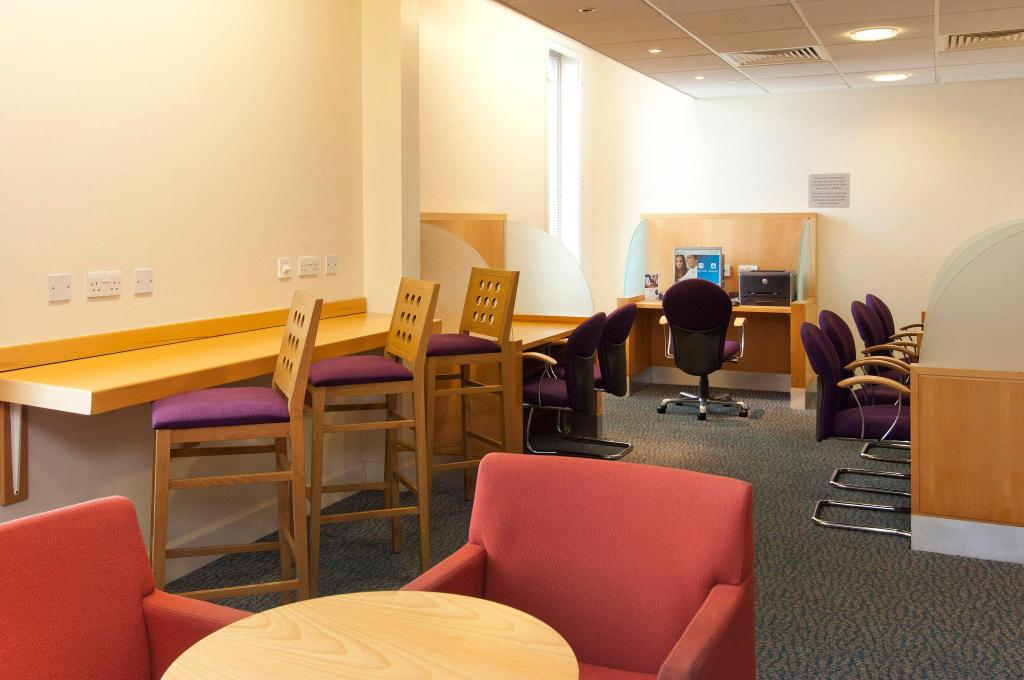 Premier Inn London Heathrow Airport Bath Road