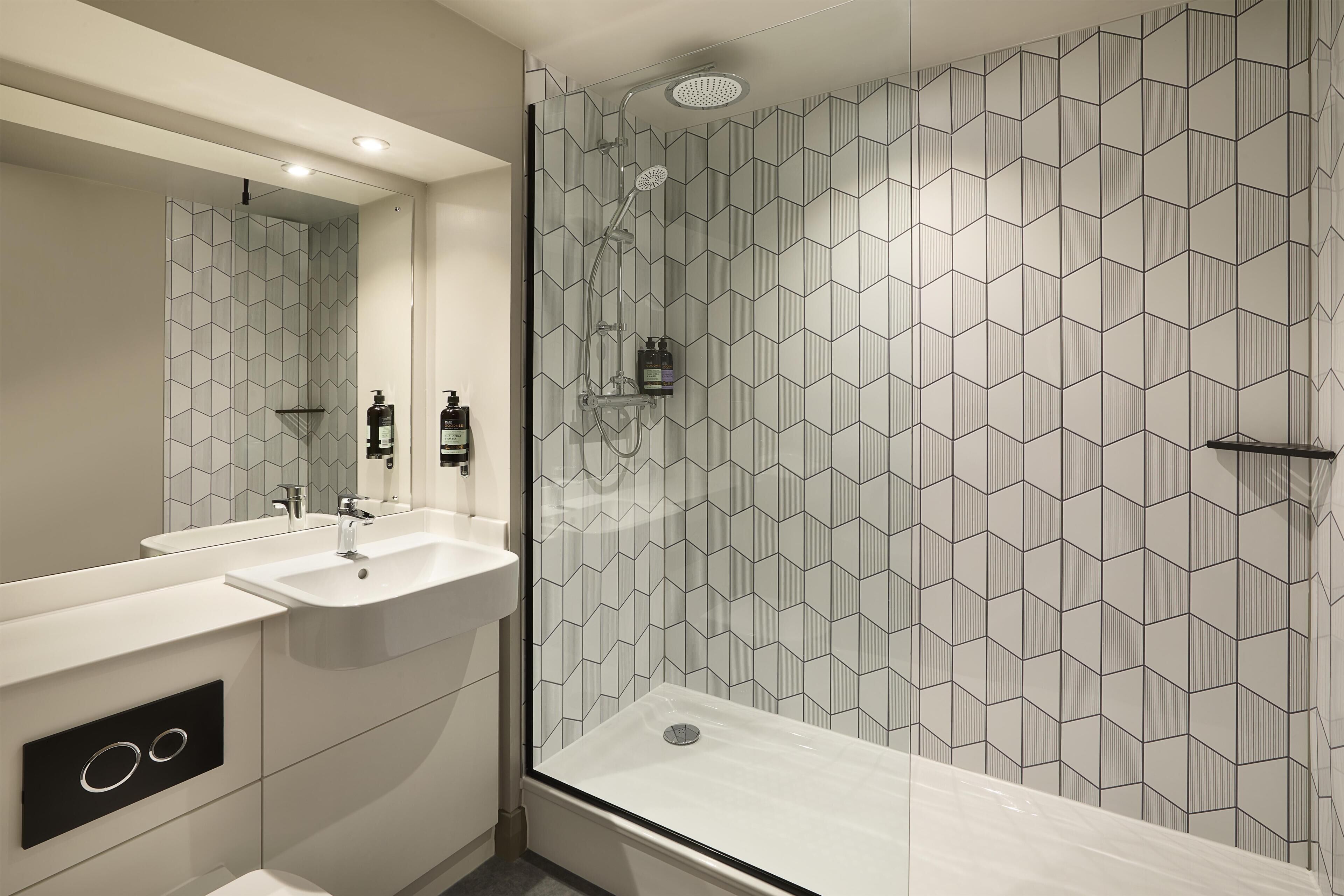 Premier Inn London Heathrow Airport Bath Road