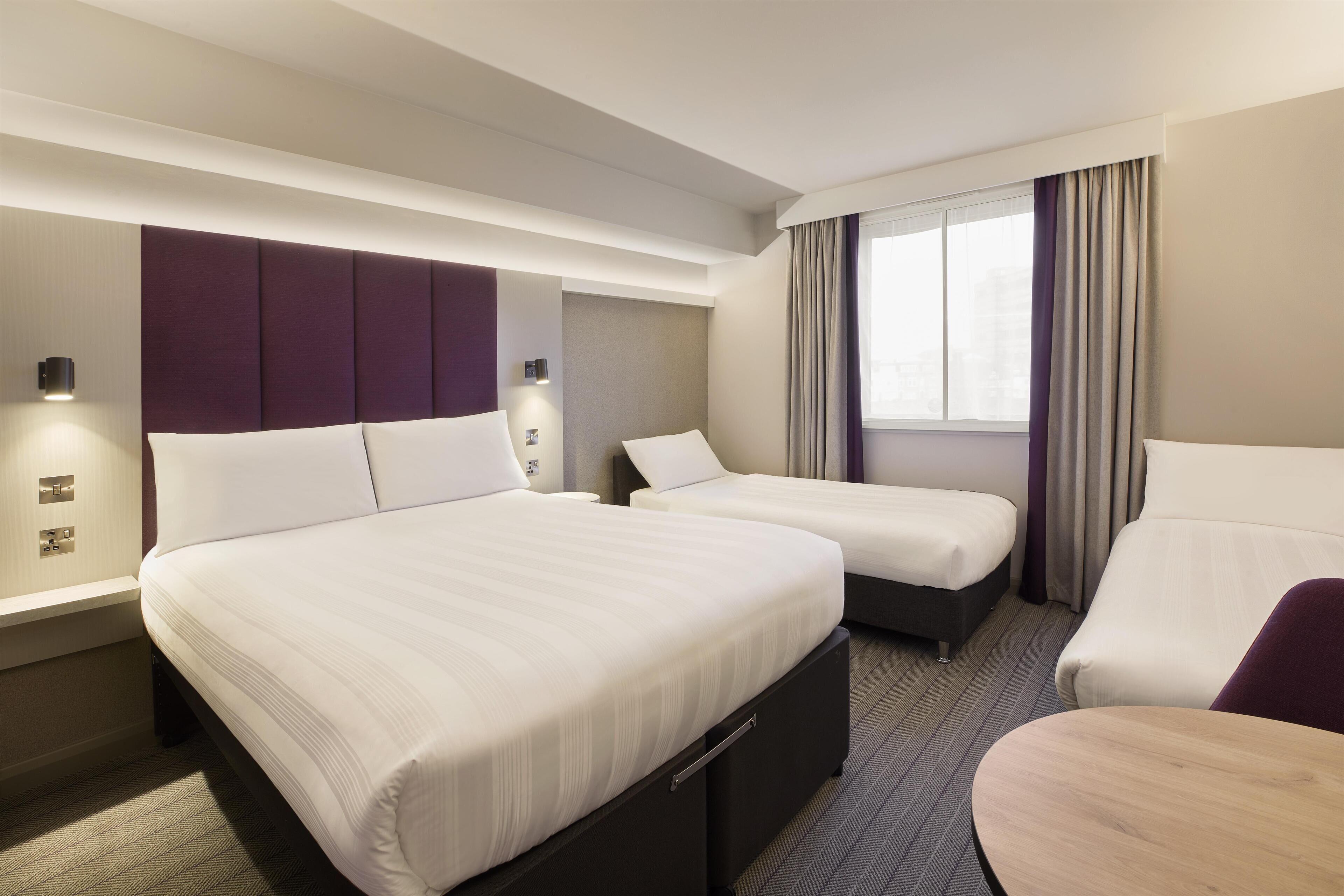 Premier Inn London Heathrow Airport Bath Road