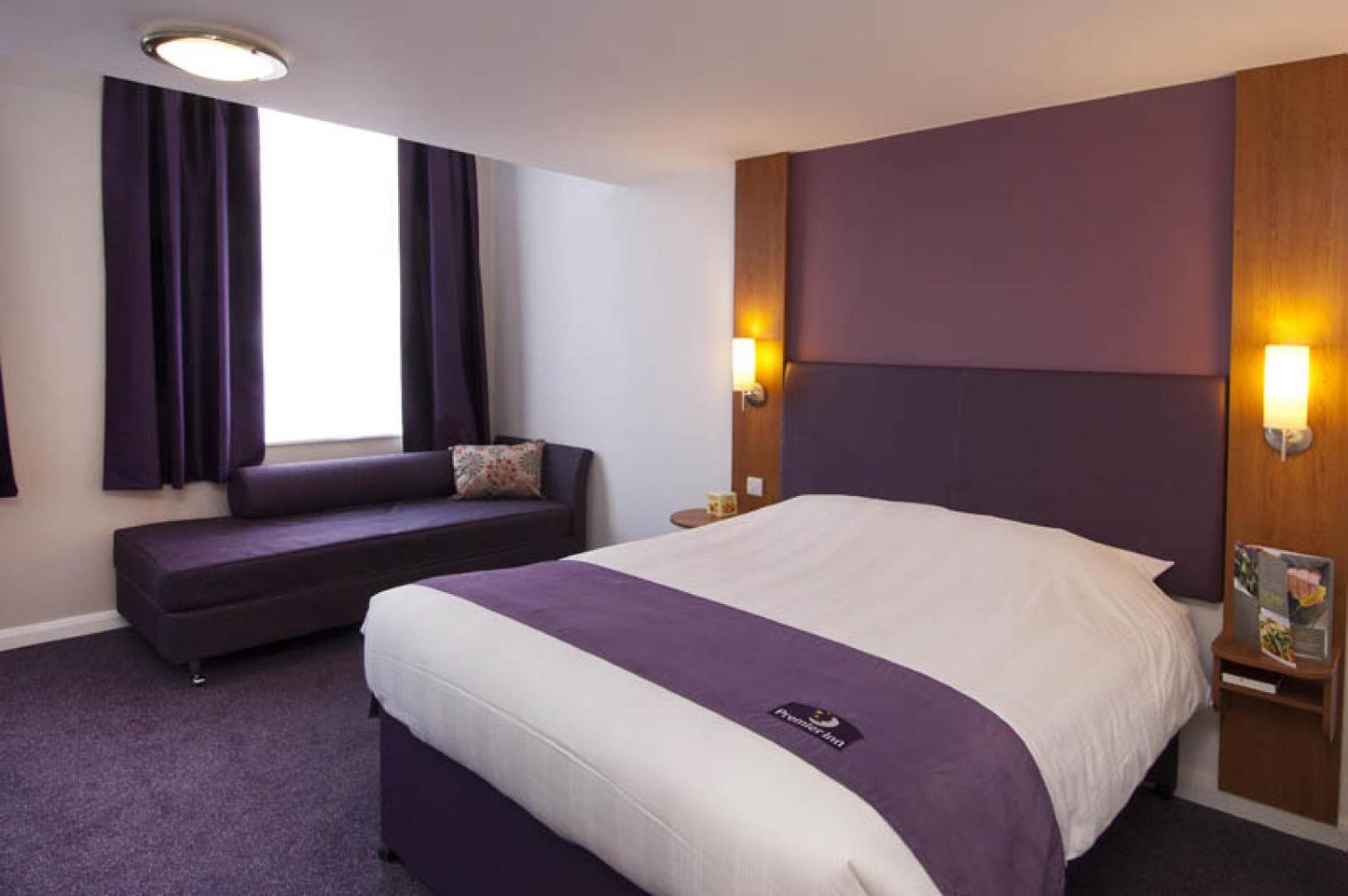 Premier Inn London Heathrow Airport Bath Road