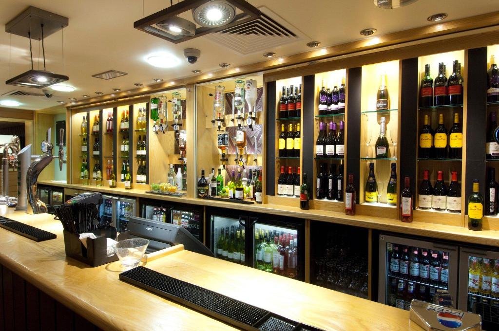 Premier Inn London Heathrow Airport Bath Road