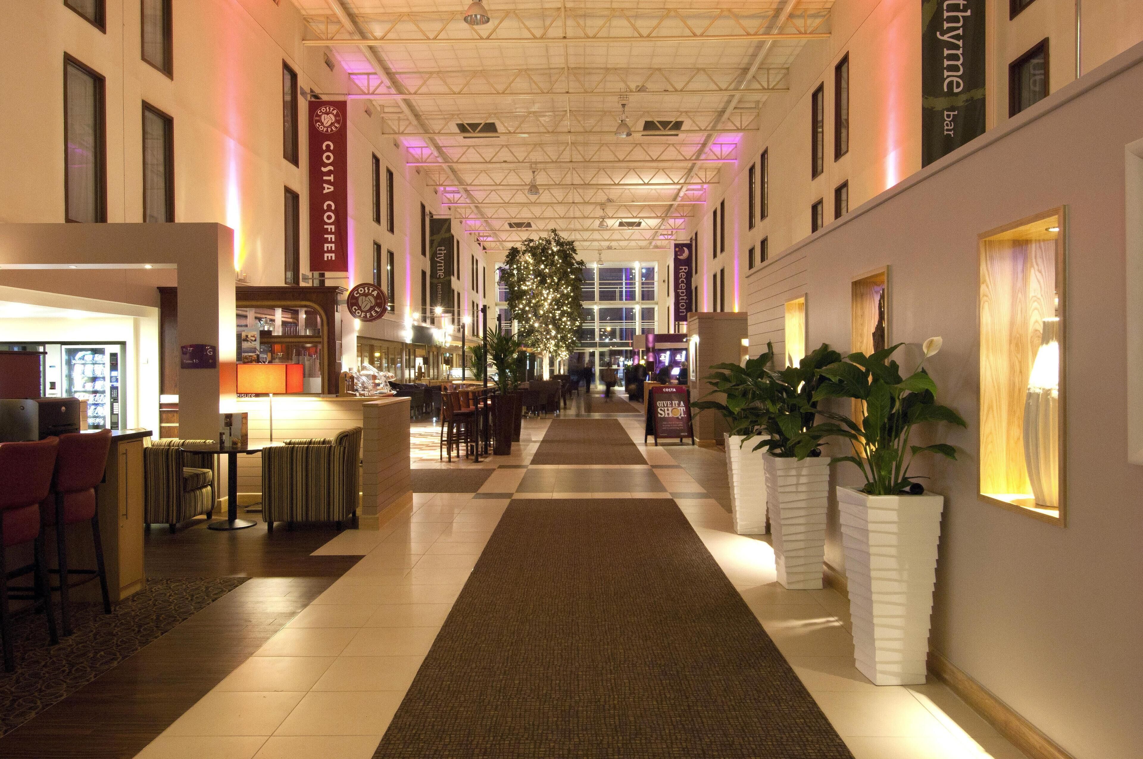 Premier Inn London Heathrow Airport Bath Road