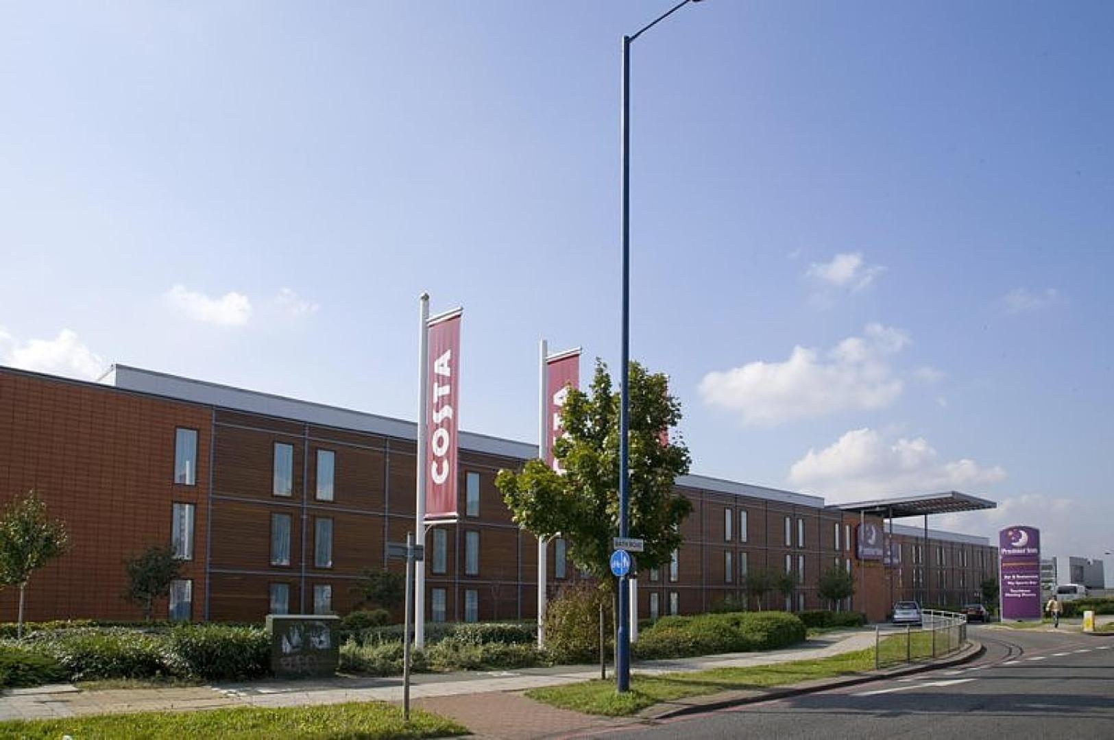 Premier Inn London Heathrow Airport Bath Road