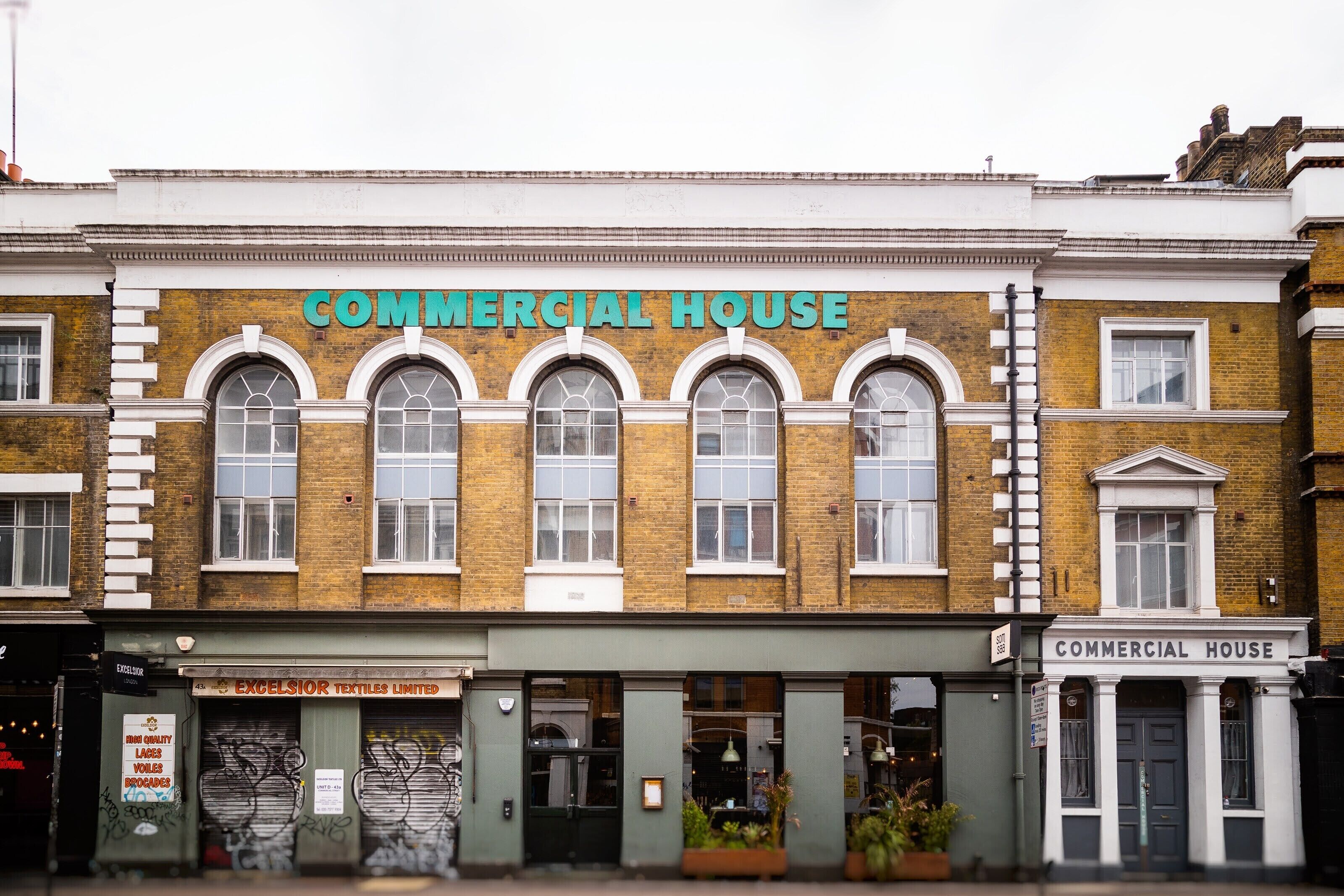 Aldgate Commercial House Apartments Aldgate Commercial House Apartments