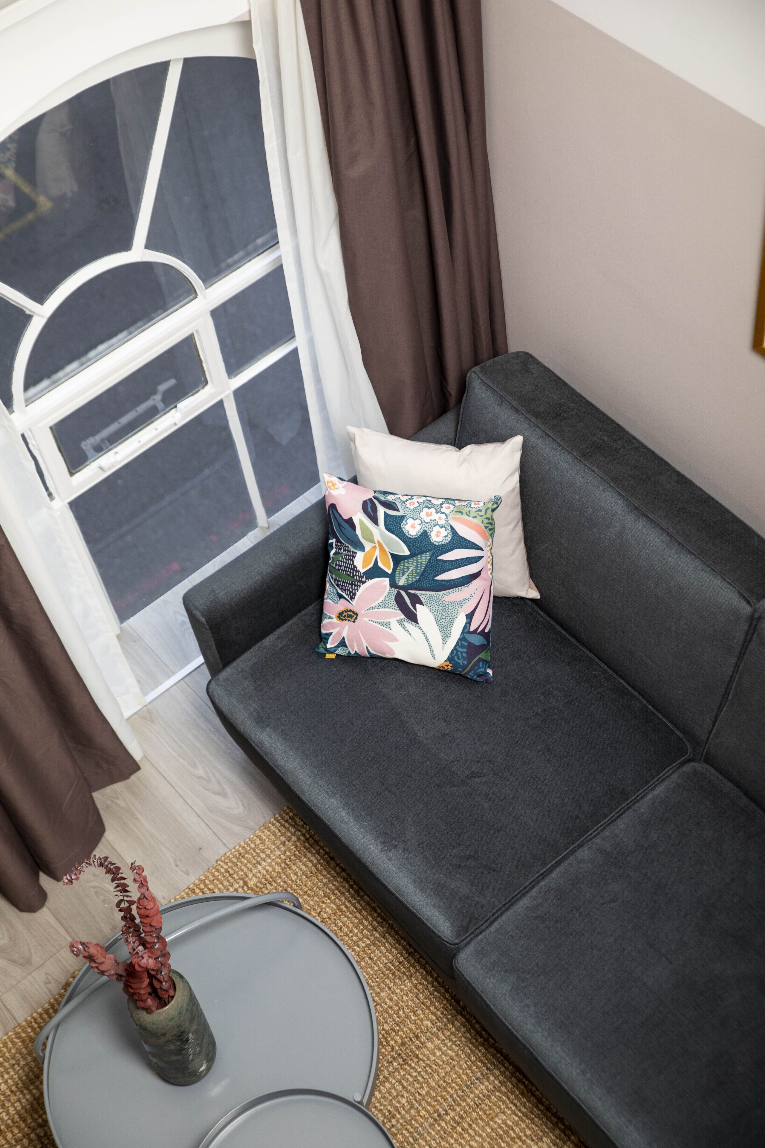 Aldgate Commercial House Apartments Aldgate Commercial House Apartments