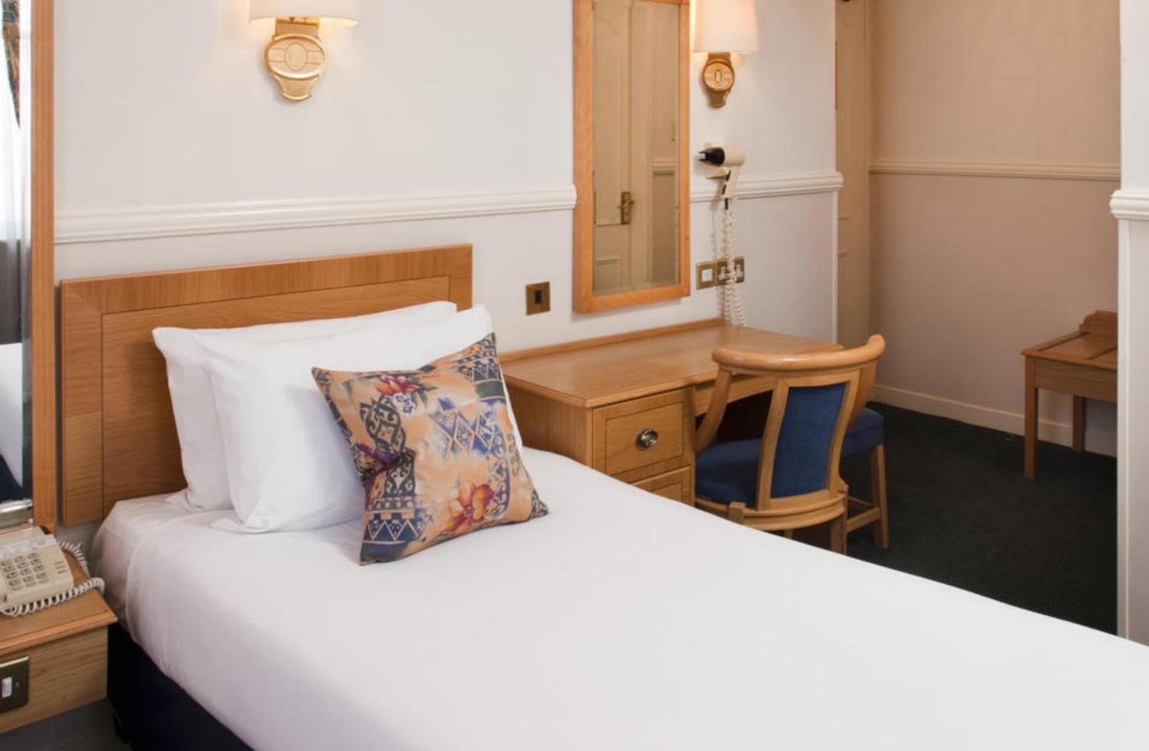 Berjaya Eden Park London Hotel Berjaya Eden Park London Hotel
