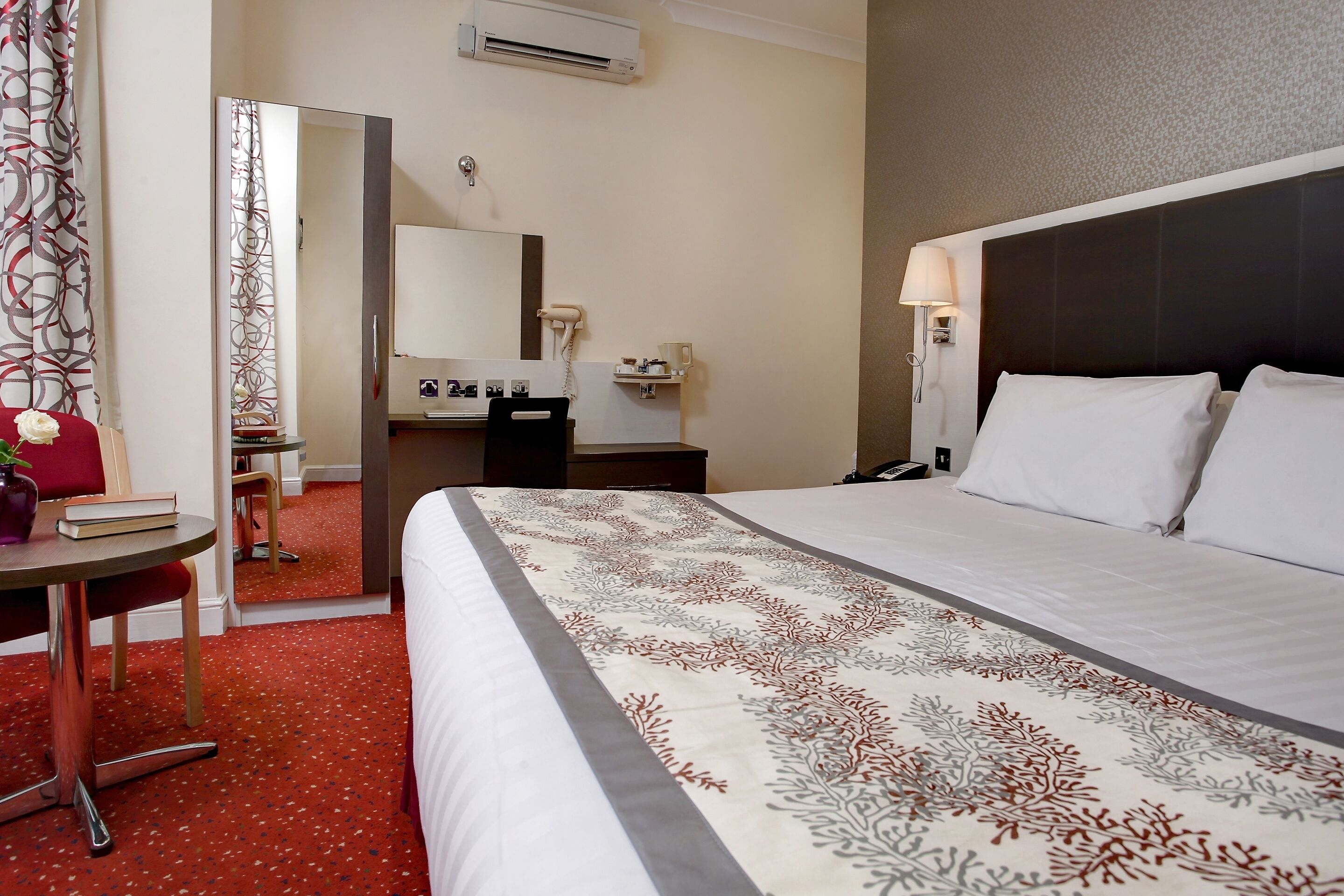 Best Western Chiswick Palace & Suites Best Western Chiswick Palace & Suites