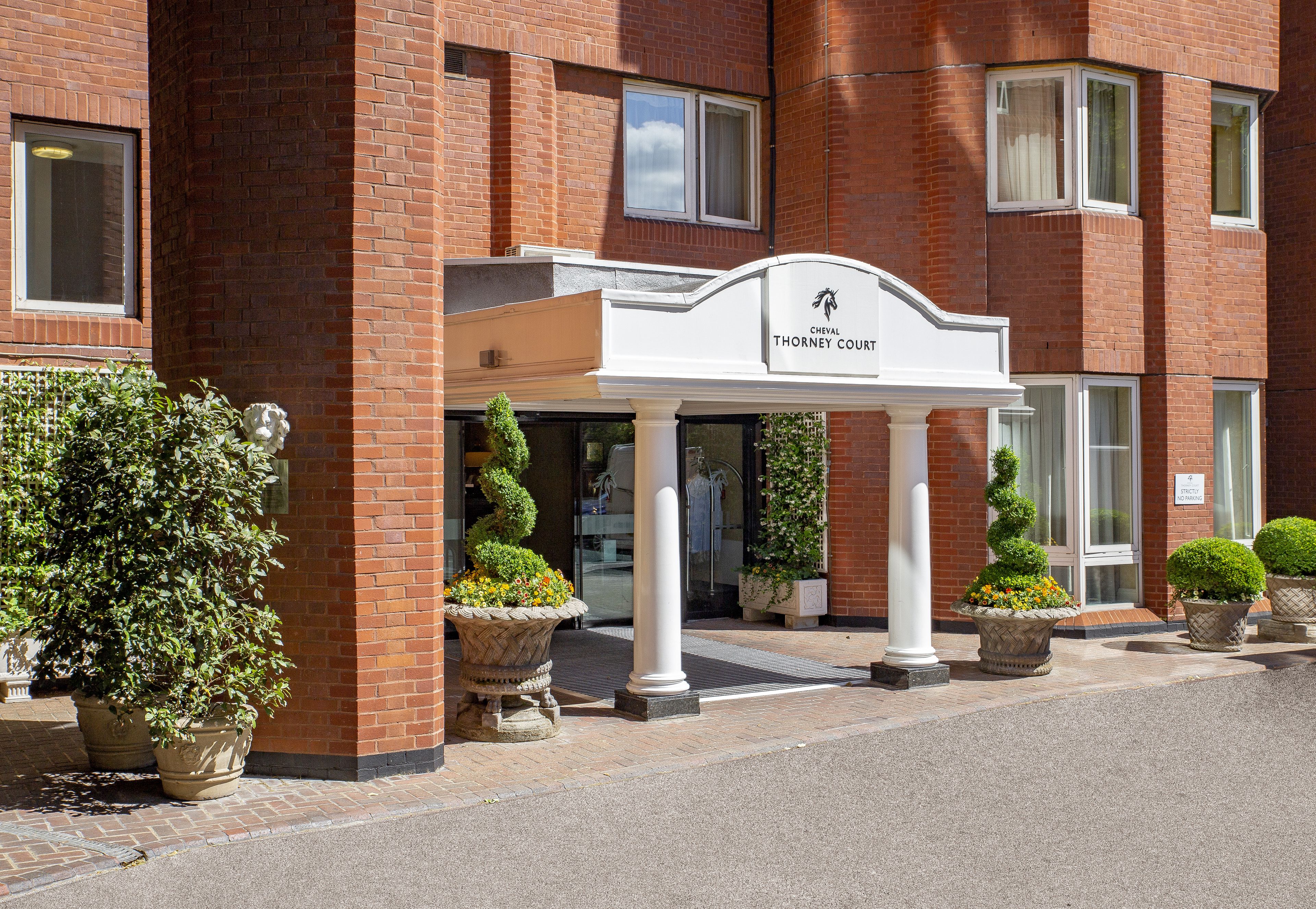 Cheval Thorney Court Cheval Thorney Court