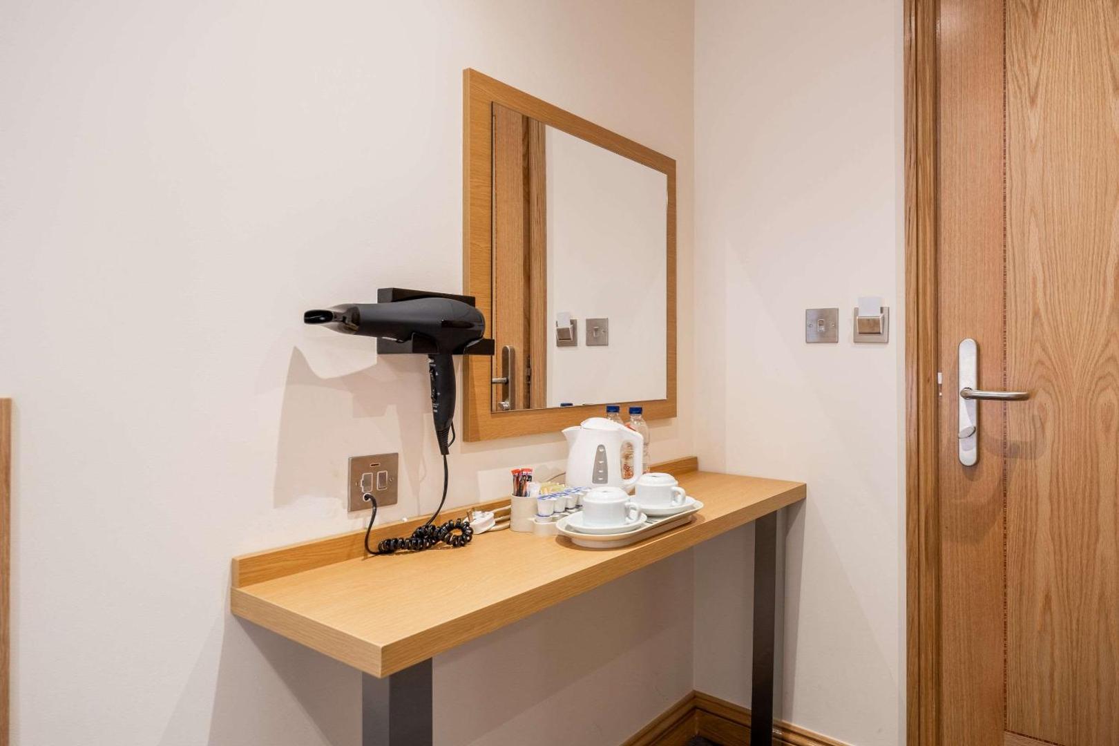 Comfort Inn Hyde Park Comfort Inn Hyde Park