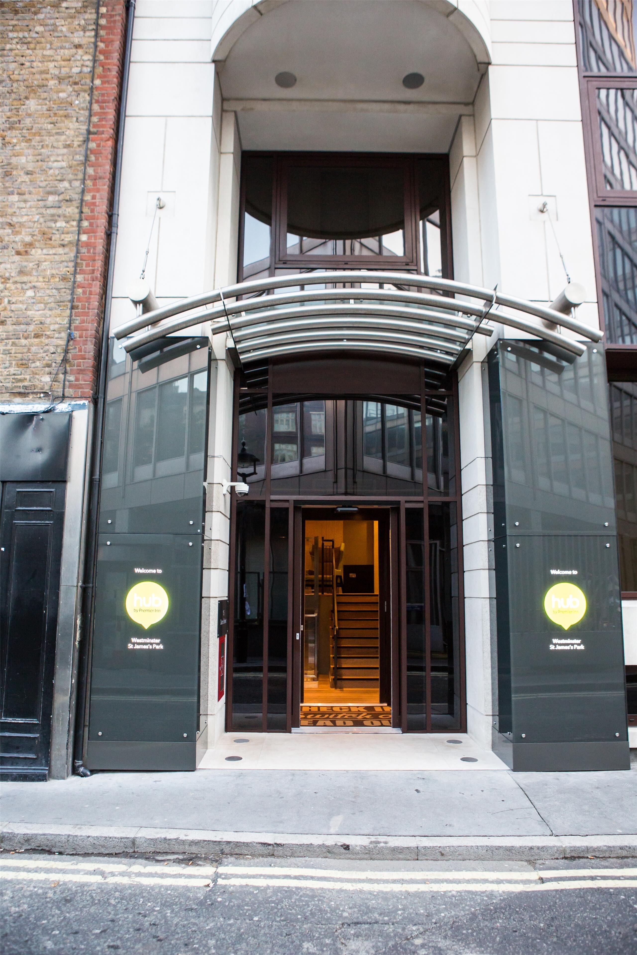 hub by Premier Inn London Westminster, St James's Park