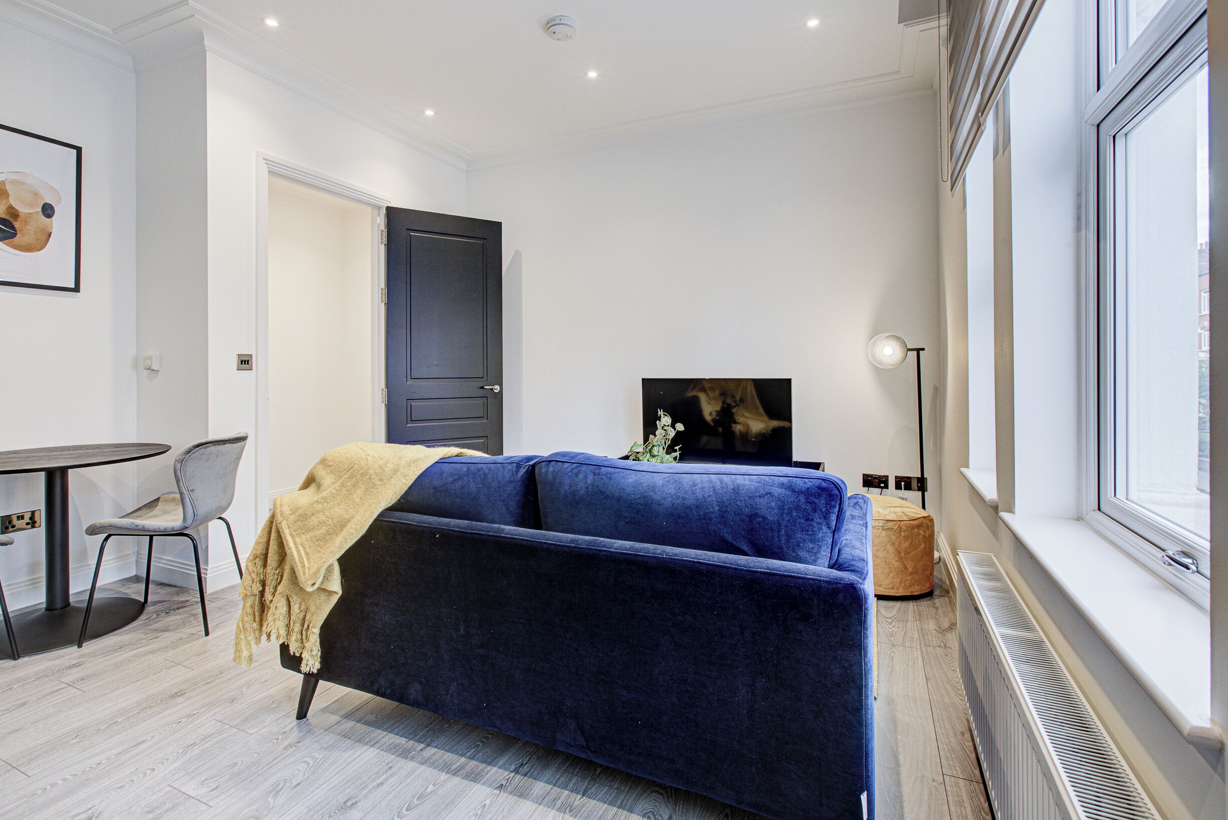 Hybrid Resi - Fulham Hybrid Resi - Fulham
