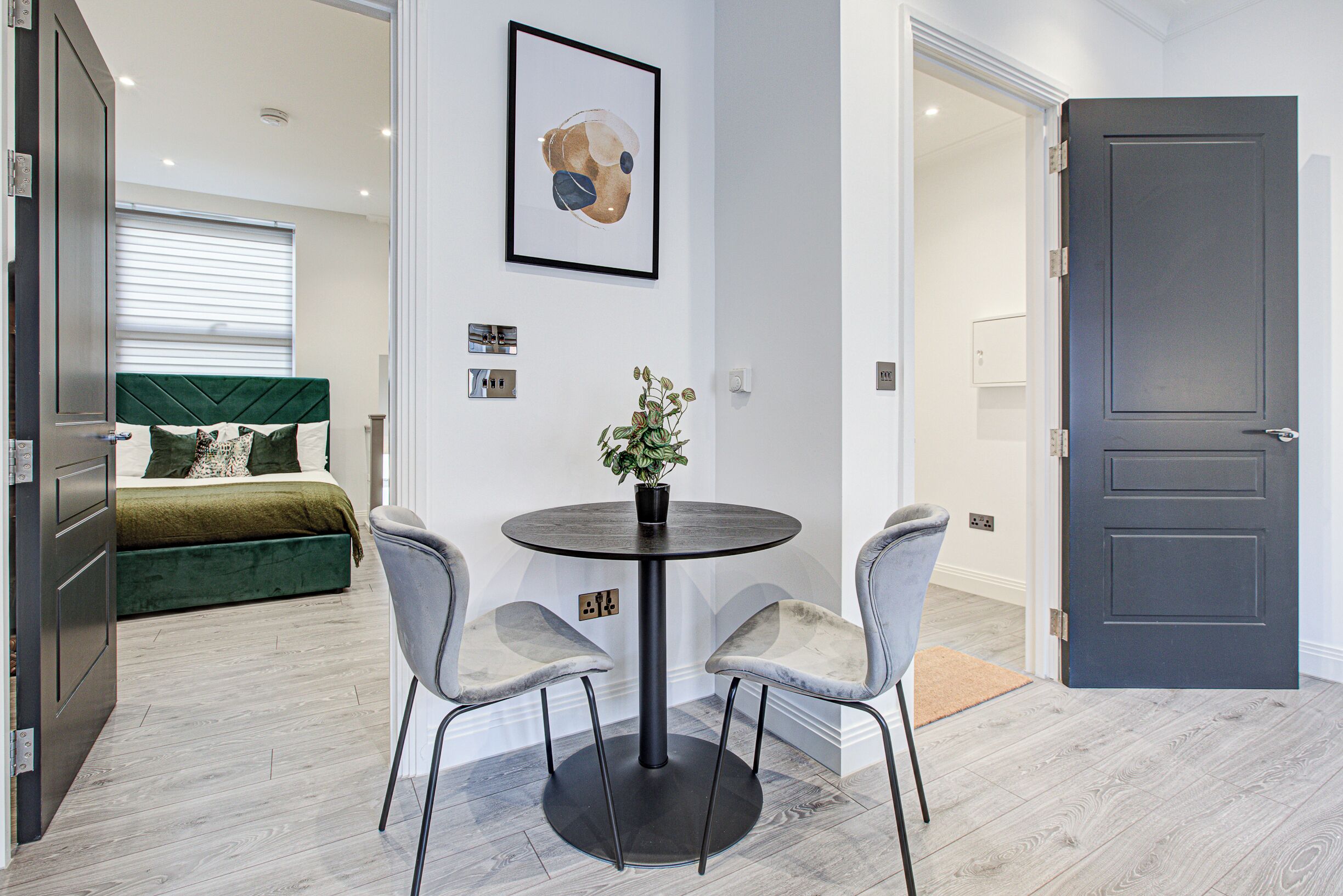 Hybrid Resi - Fulham Hybrid Resi - Fulham