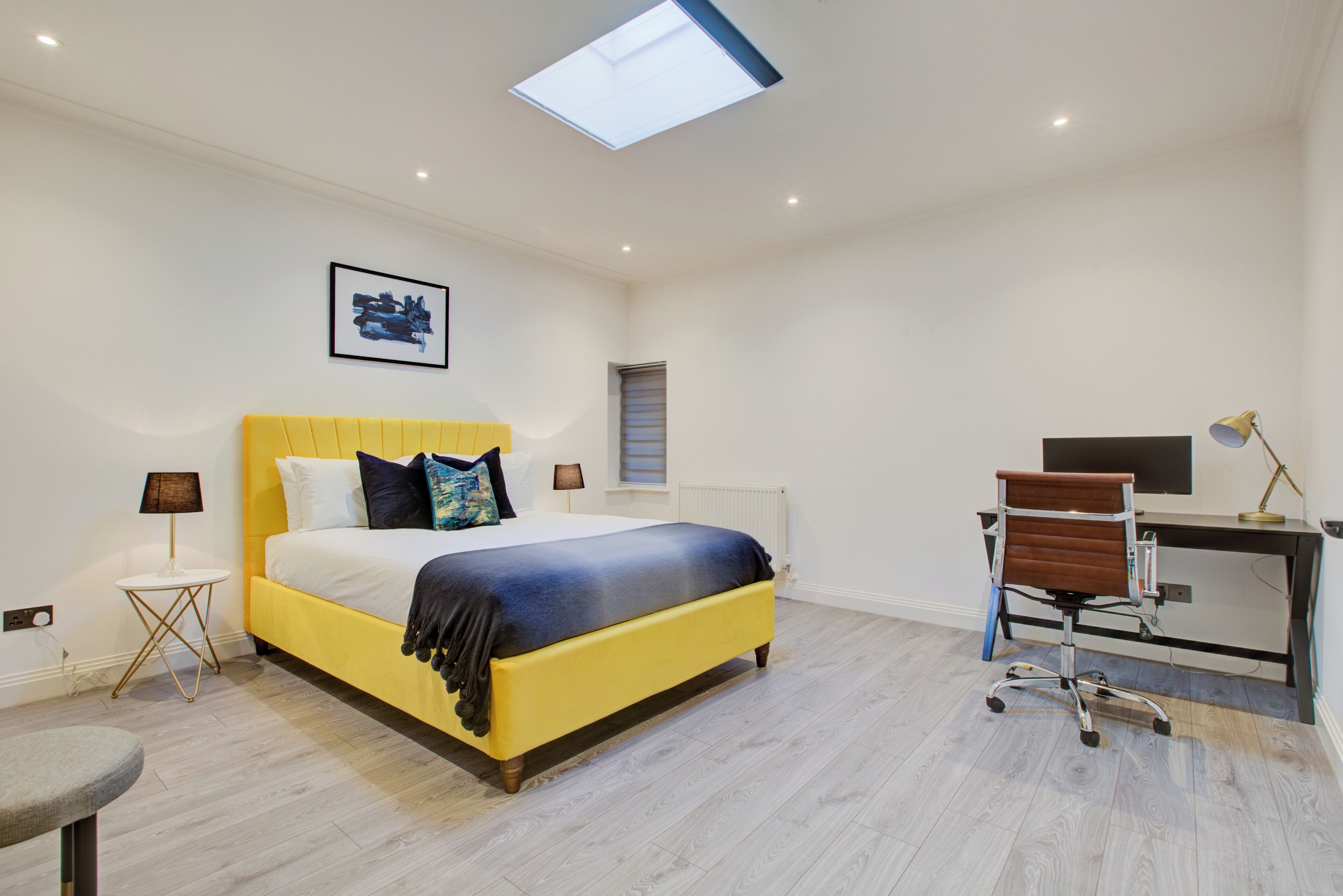 Hybrid Resi - Fulham Hybrid Resi - Fulham