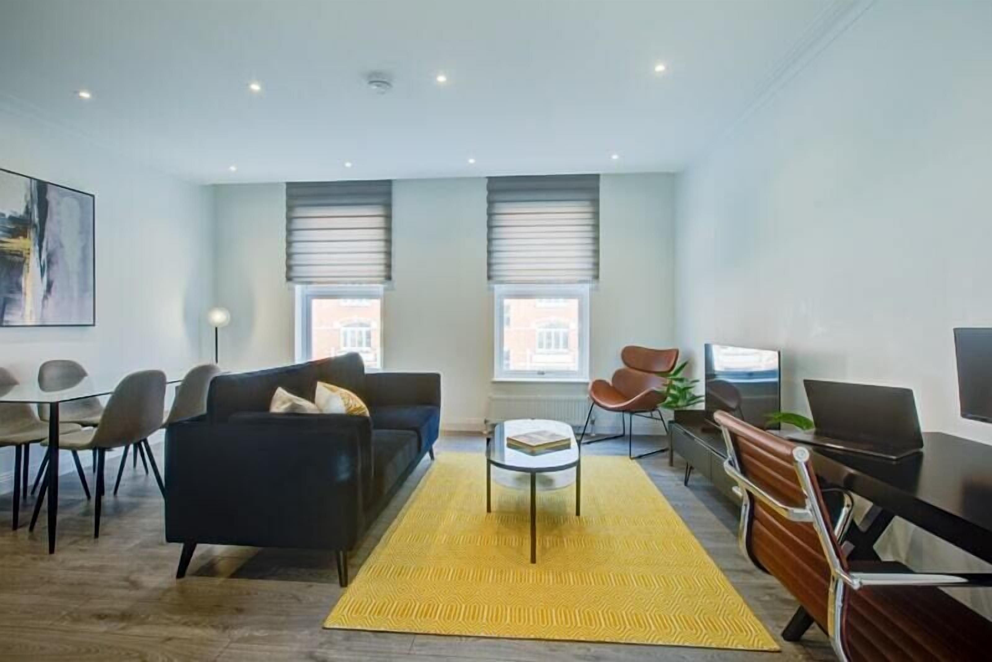 Hybrid Resi - Fulham Hybrid Resi - Fulham