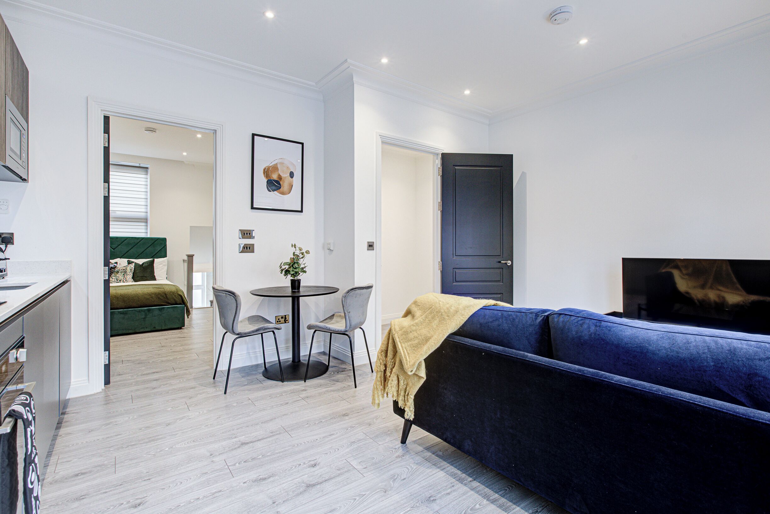 Hybrid Resi - Fulham Hybrid Resi - Fulham