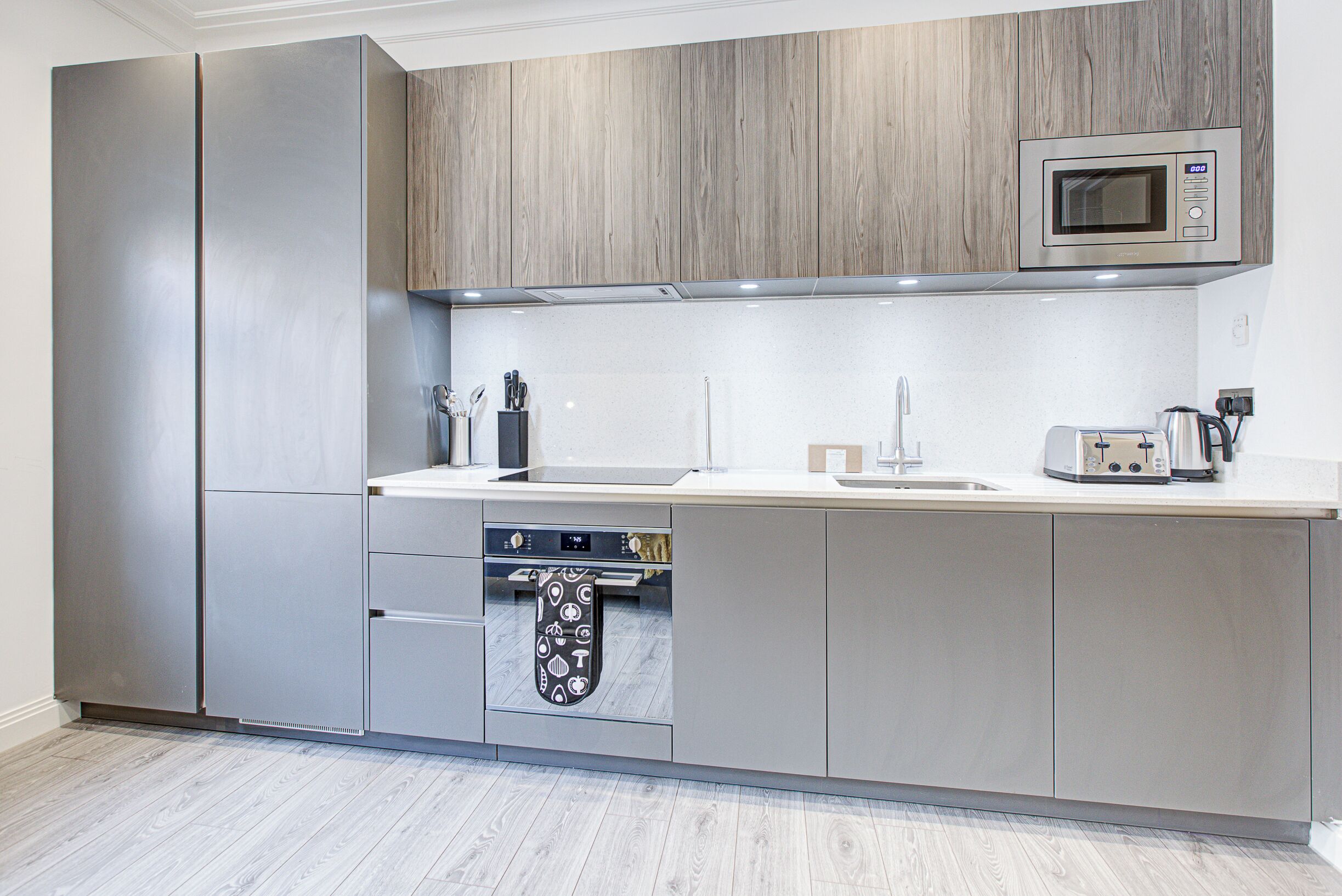 Hybrid Resi - Fulham Hybrid Resi - Fulham