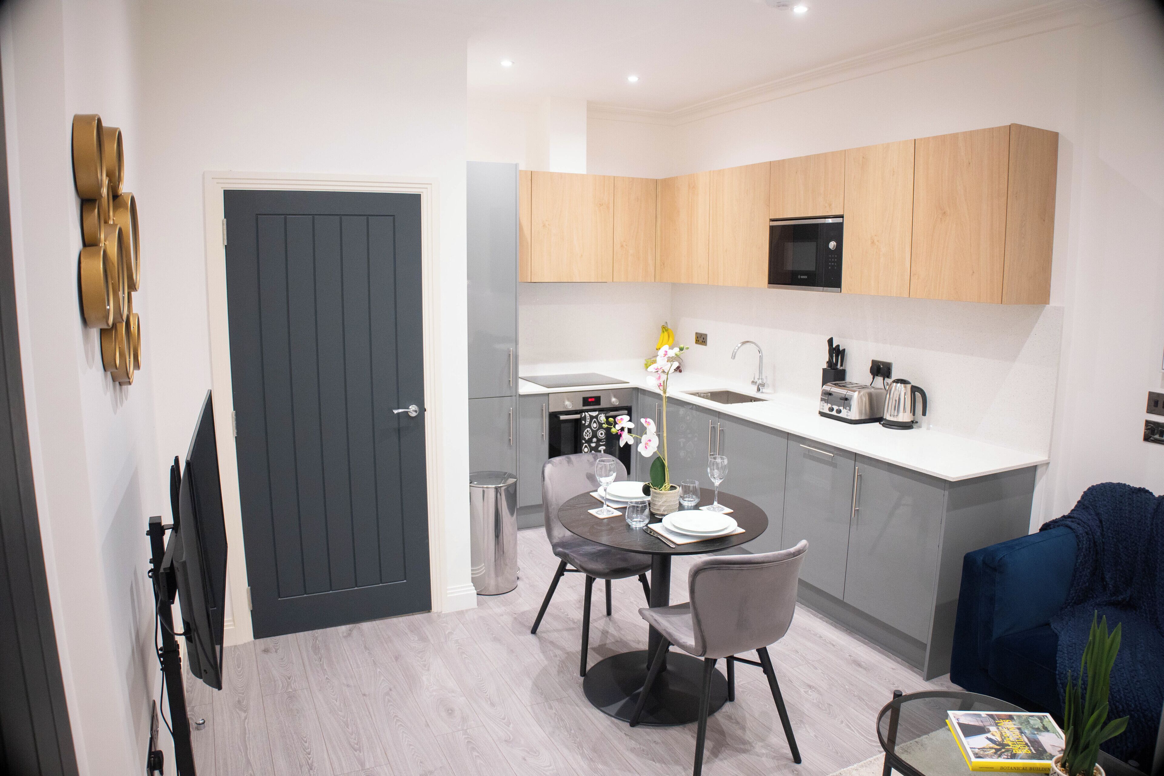 Hybrid Resi - Fulham Hybrid Resi - Fulham