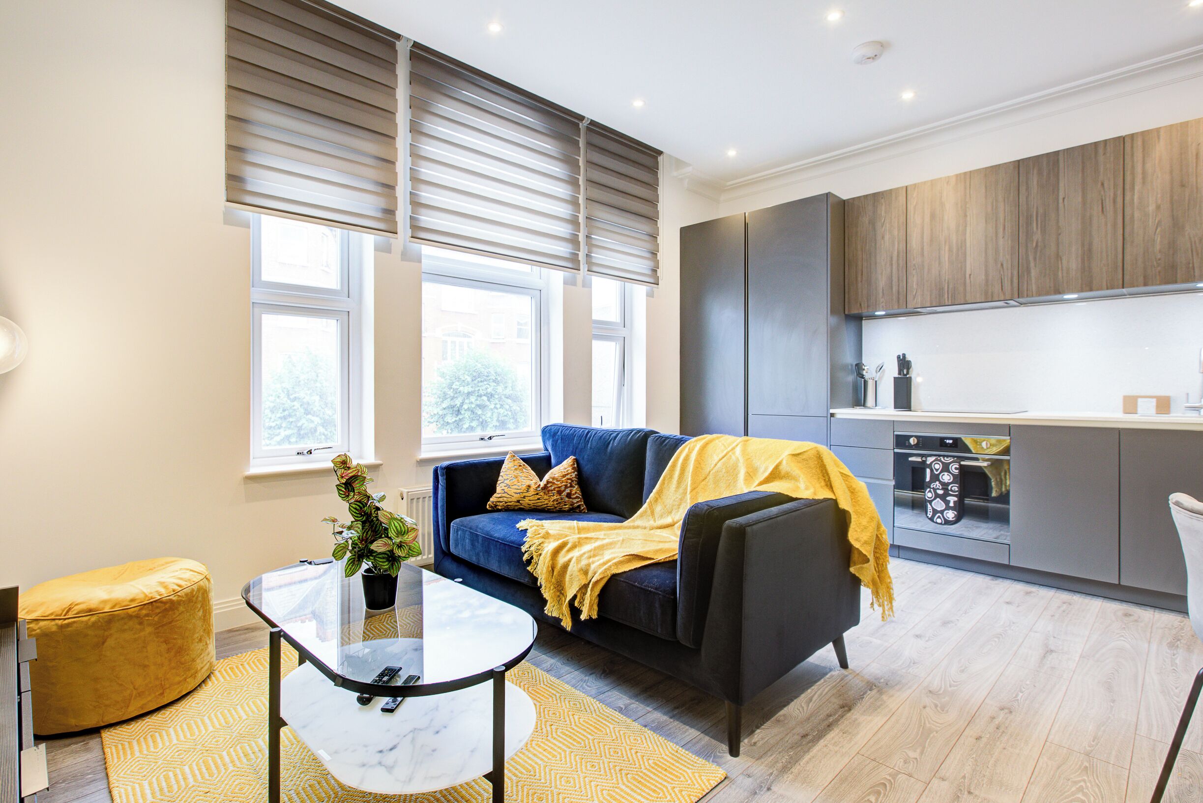Hybrid Resi - Fulham Hybrid Resi - Fulham