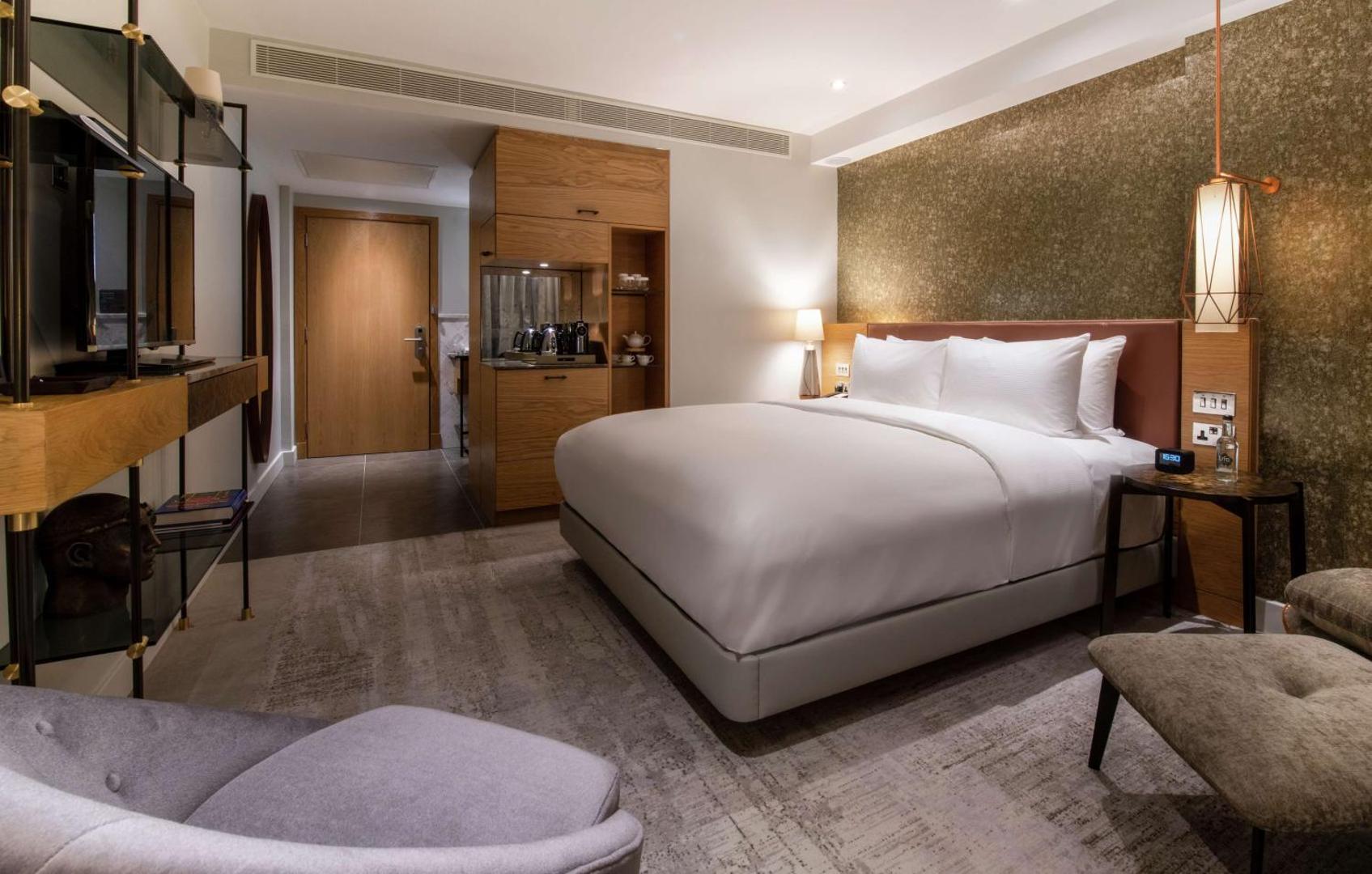 Lincoln Plaza London, Curio Collection by Hilton Lincoln Plaza London, Curio Collection by Hilton