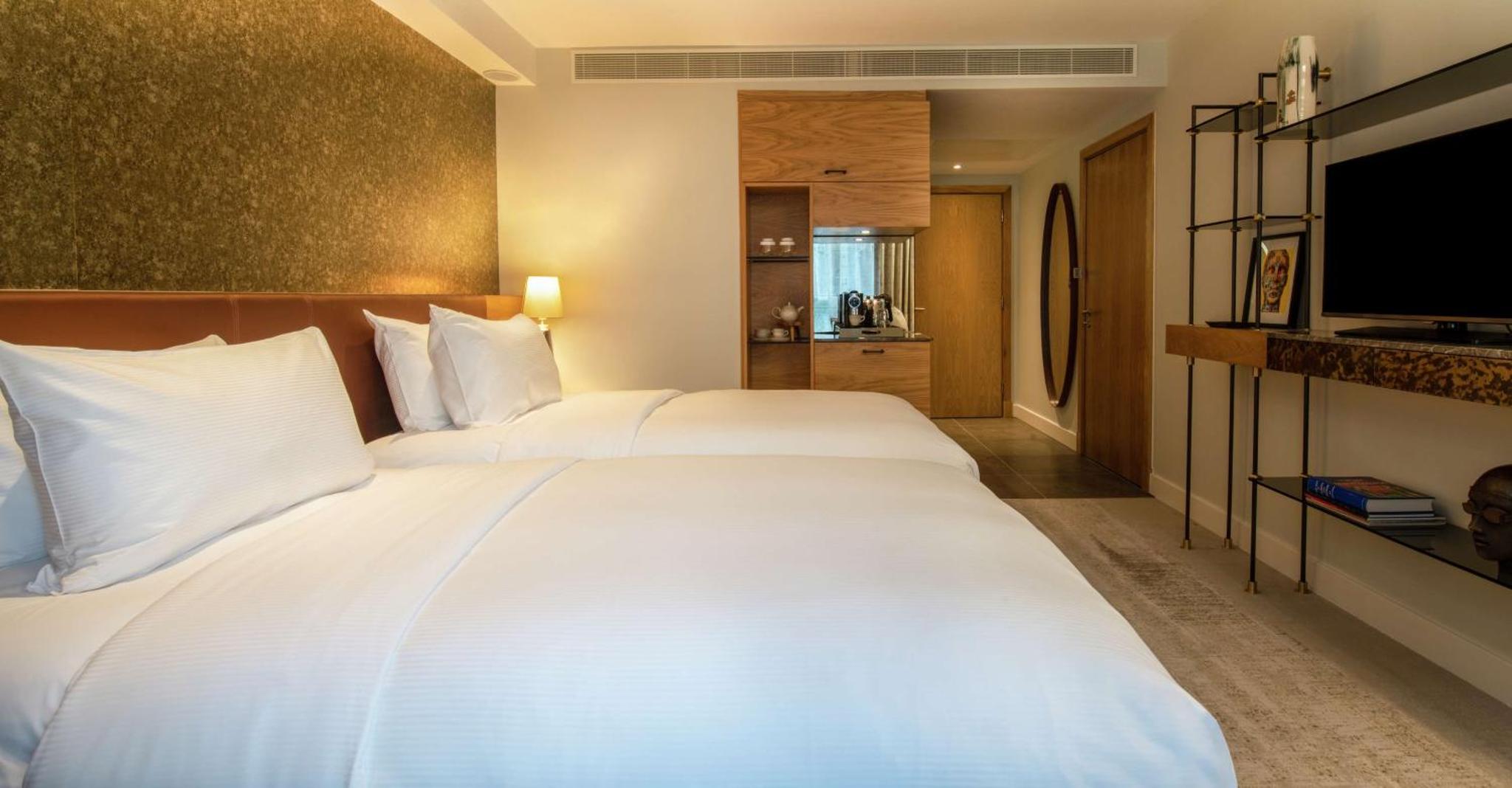 Lincoln Plaza London, Curio Collection by Hilton Lincoln Plaza London, Curio Collection by Hilton