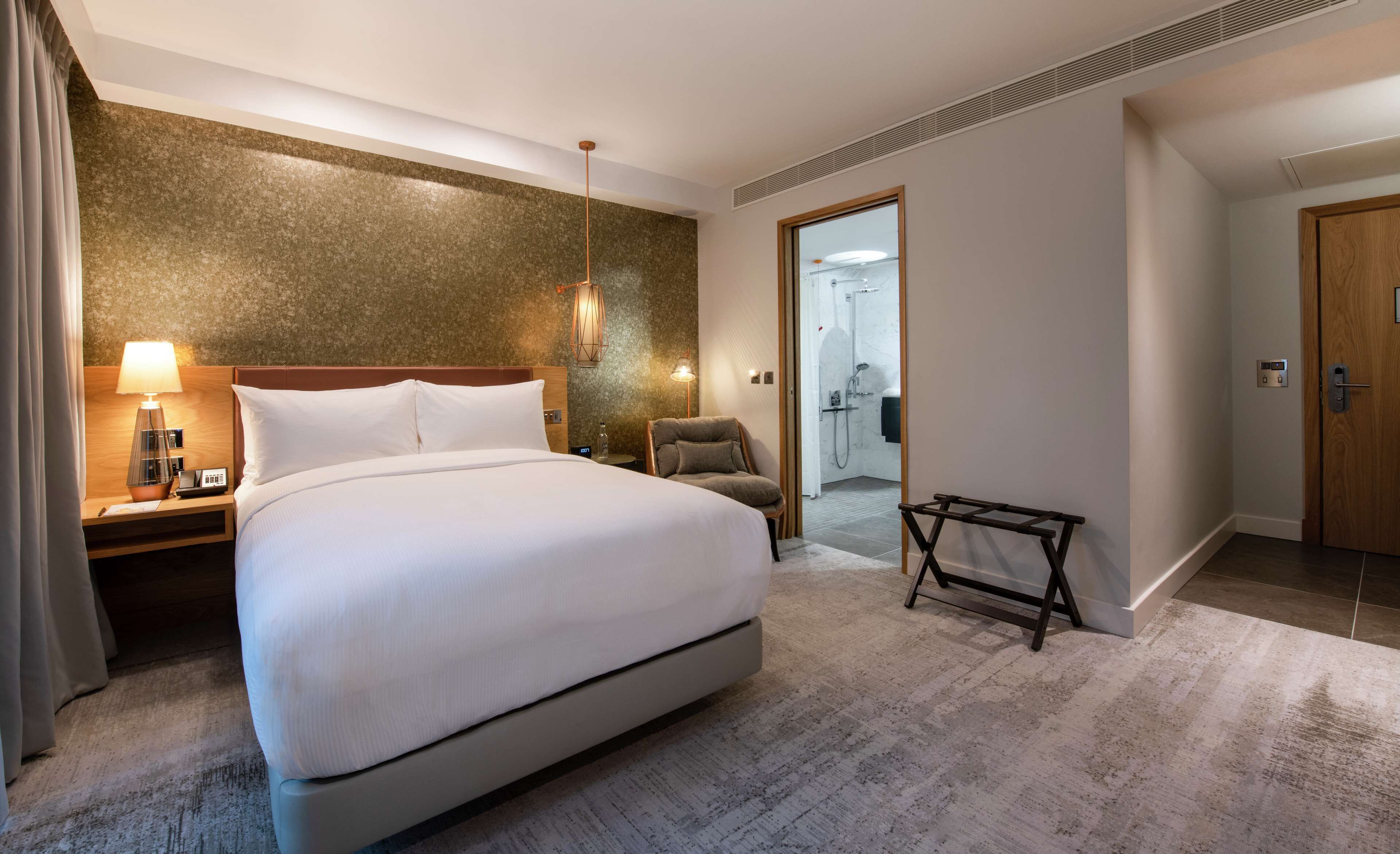 Lincoln Plaza London, Curio Collection by Hilton Lincoln Plaza London, Curio Collection by Hilton