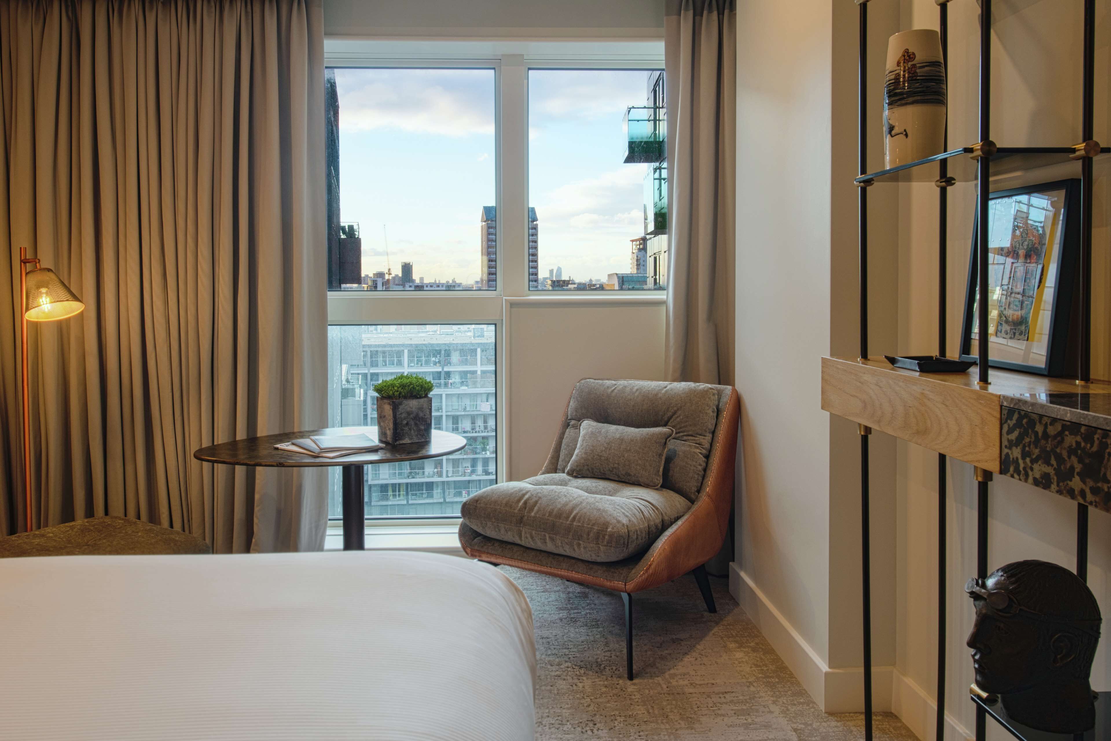 Lincoln Plaza London, Curio Collection by Hilton Lincoln Plaza London, Curio Collection by Hilton