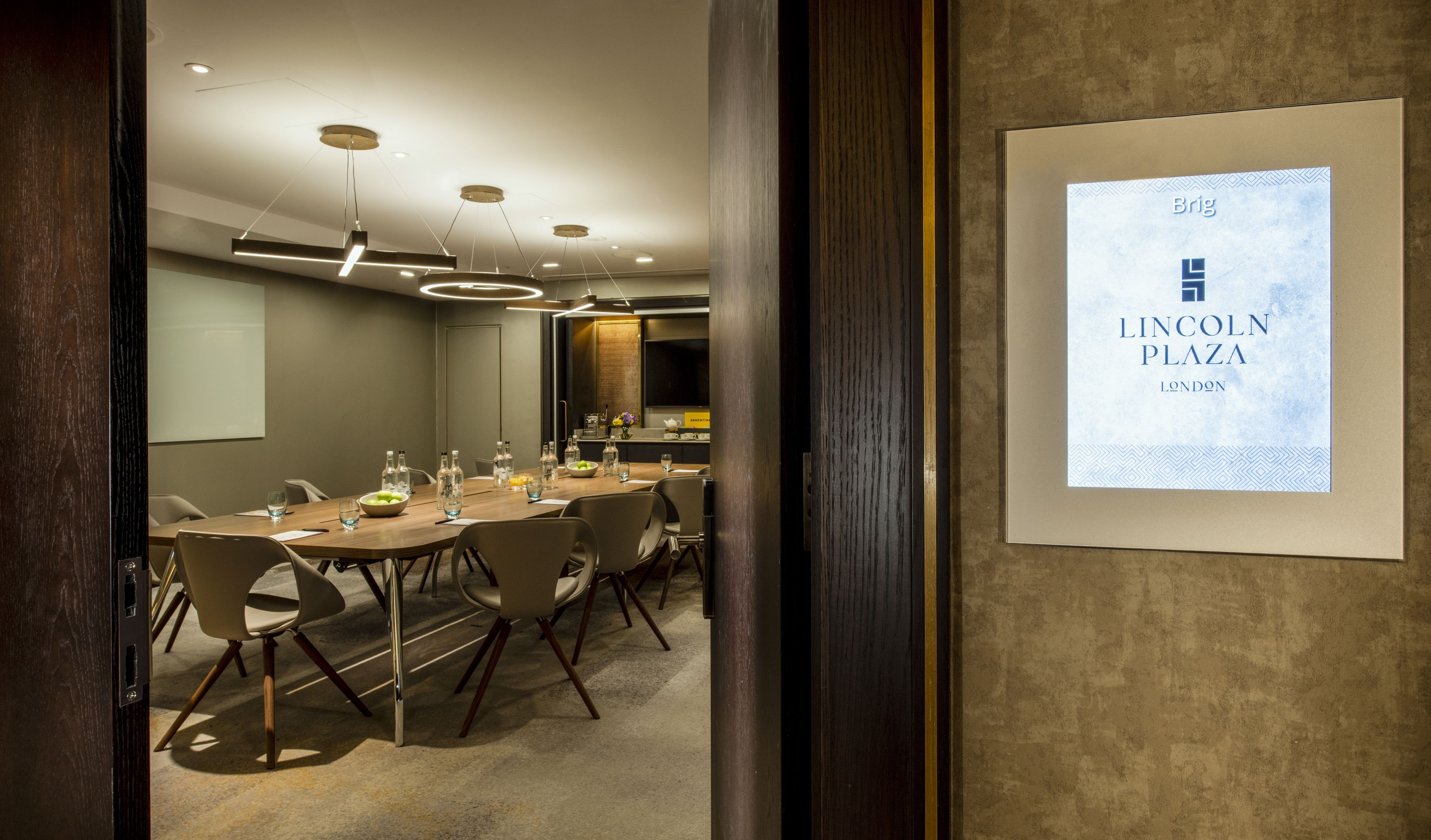 Lincoln Plaza London, Curio Collection by Hilton Lincoln Plaza London, Curio Collection by Hilton