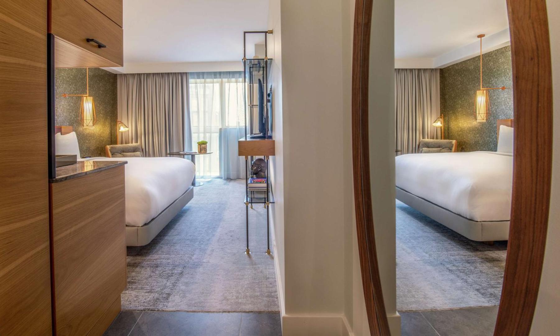 Lincoln Plaza London, Curio Collection by Hilton Lincoln Plaza London, Curio Collection by Hilton