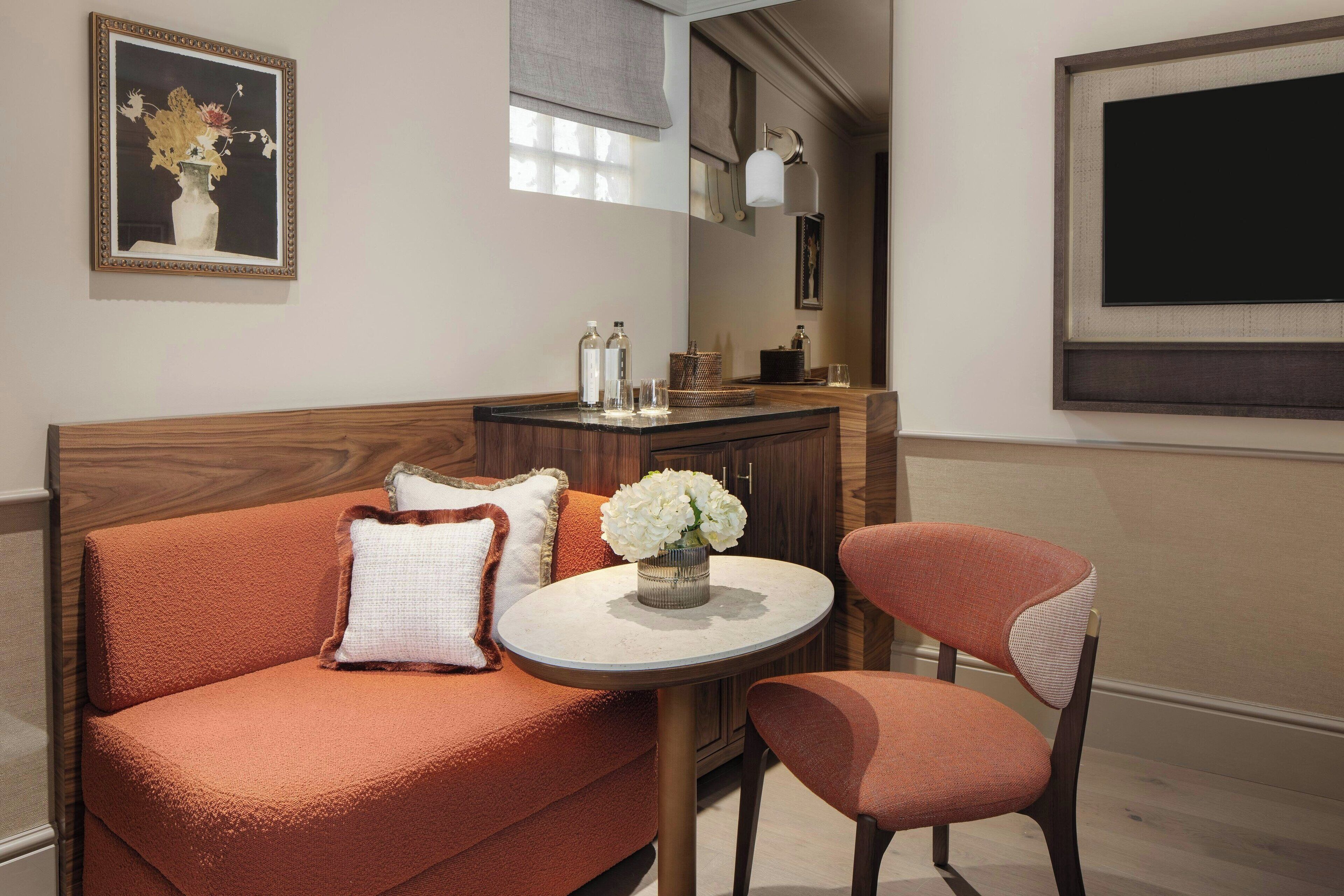 Montcalm Mayfair Autograph Collection Montcalm Mayfair Autograph Collection