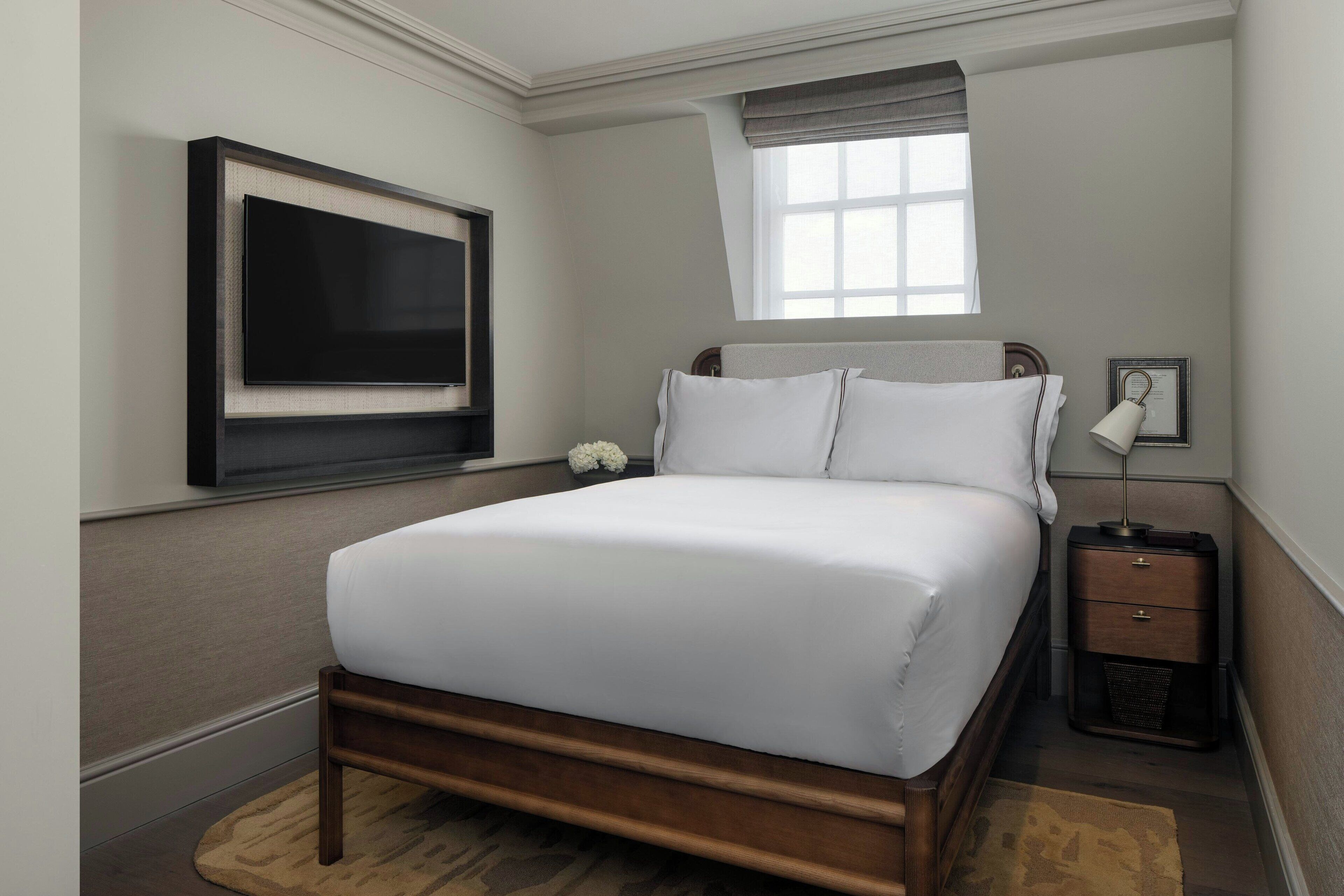 Montcalm Mayfair Autograph Collection Montcalm Mayfair Autograph Collection