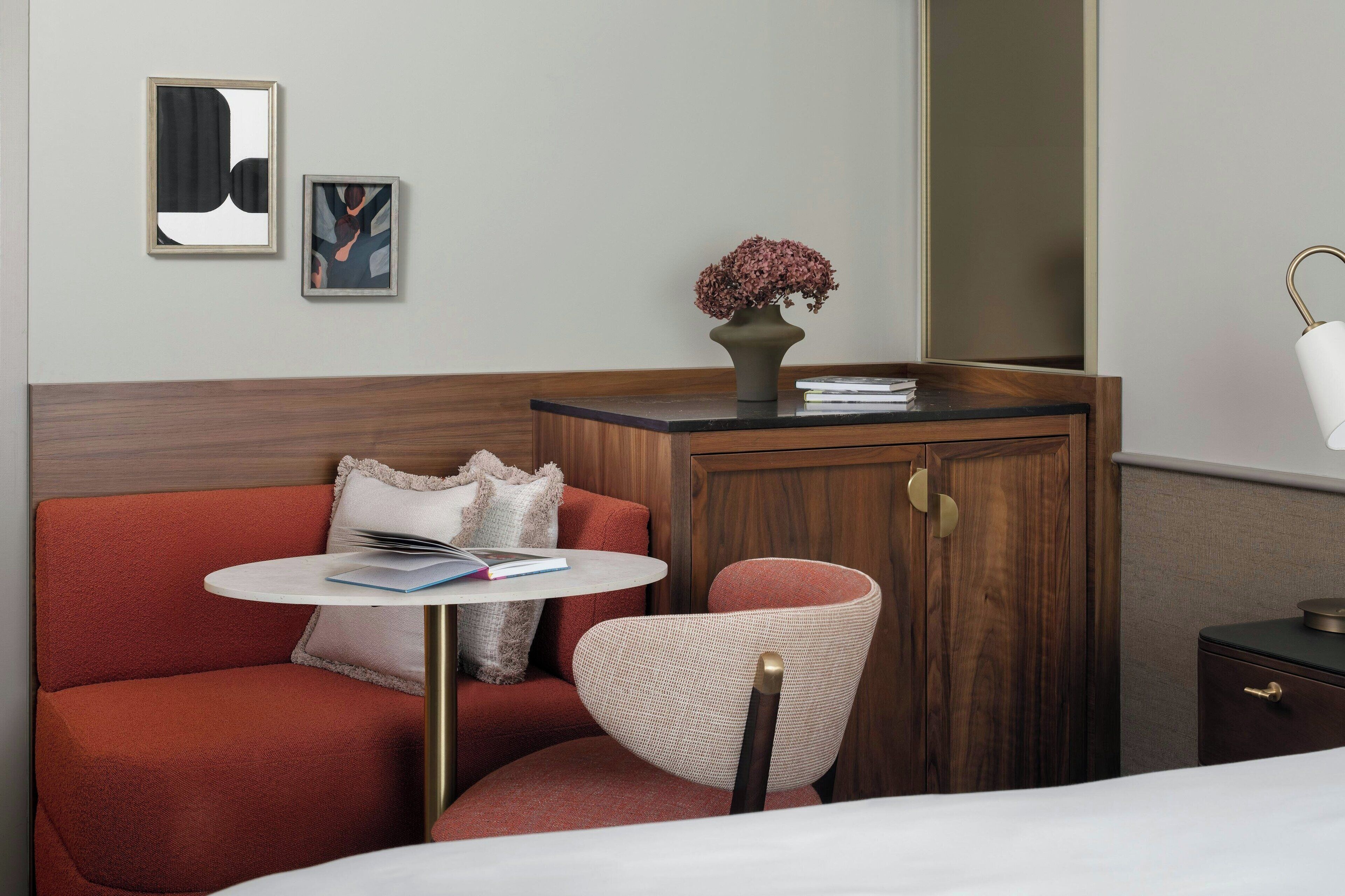 Montcalm Mayfair Autograph Collection Montcalm Mayfair Autograph Collection