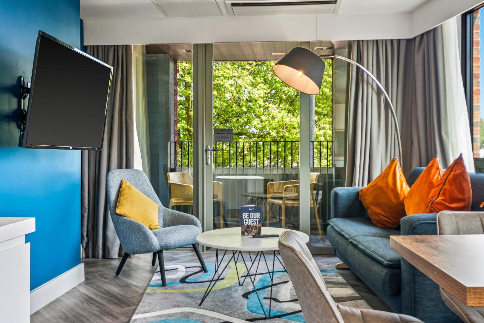 Roomzzz London Stratford Roomzzz London Stratford