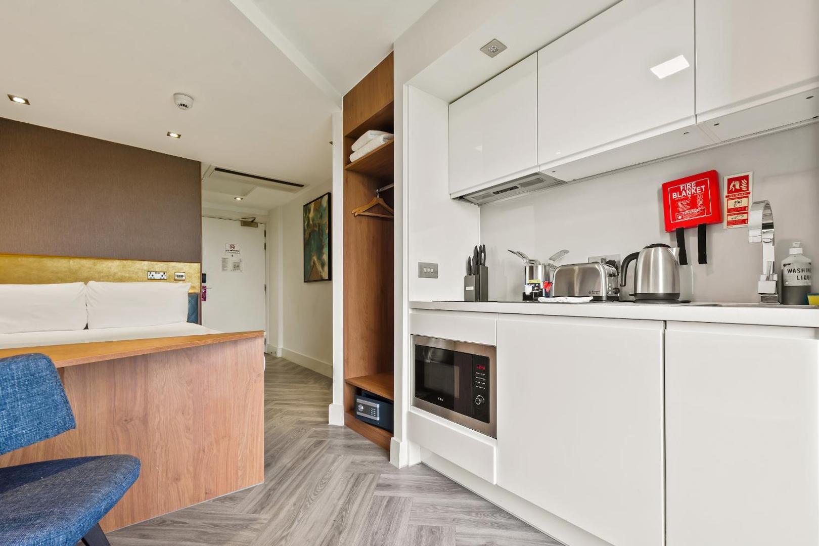 Roomzzz London Stratford Roomzzz London Stratford