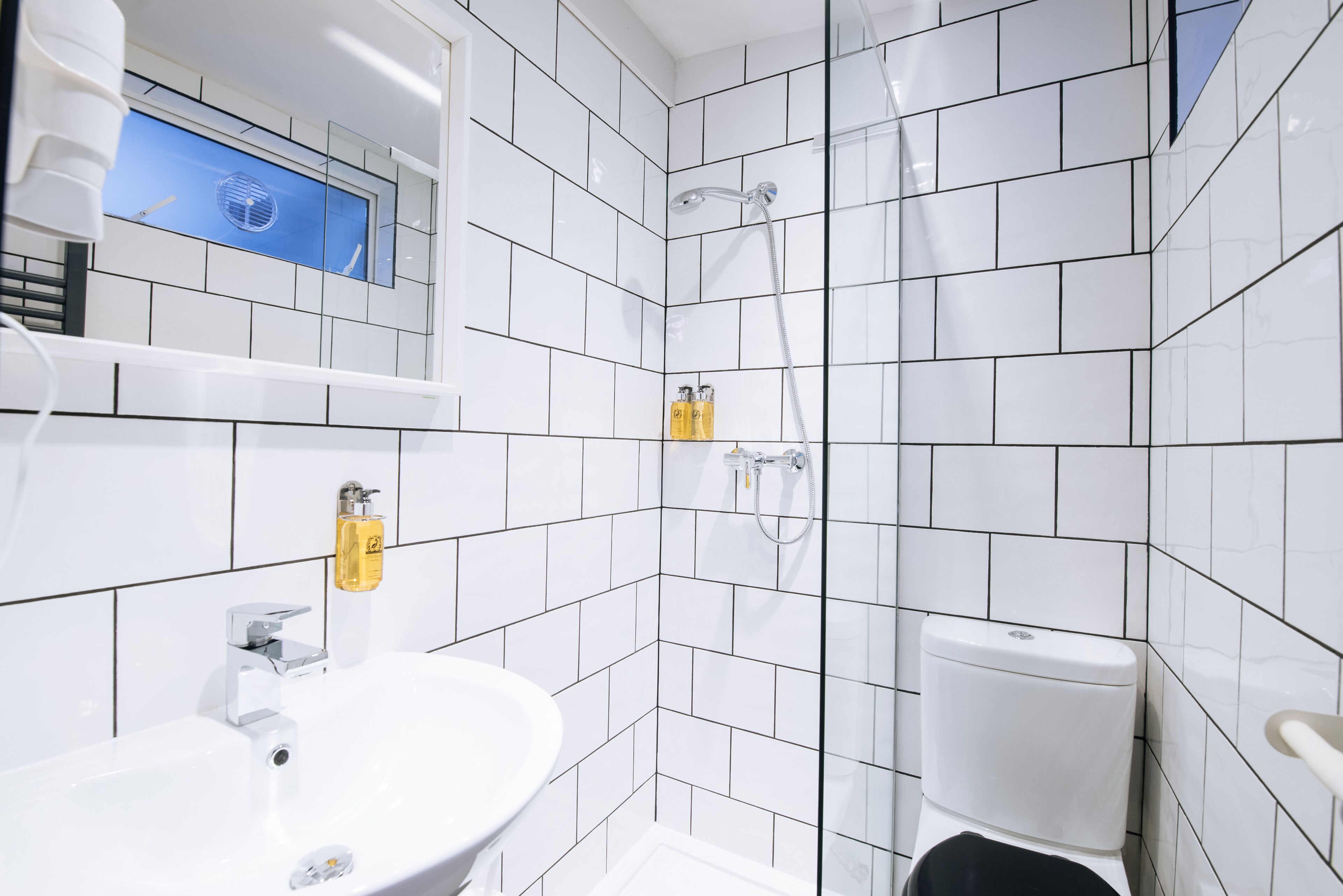 The Warwick by Aura Collection The Warwick by Aura Collection