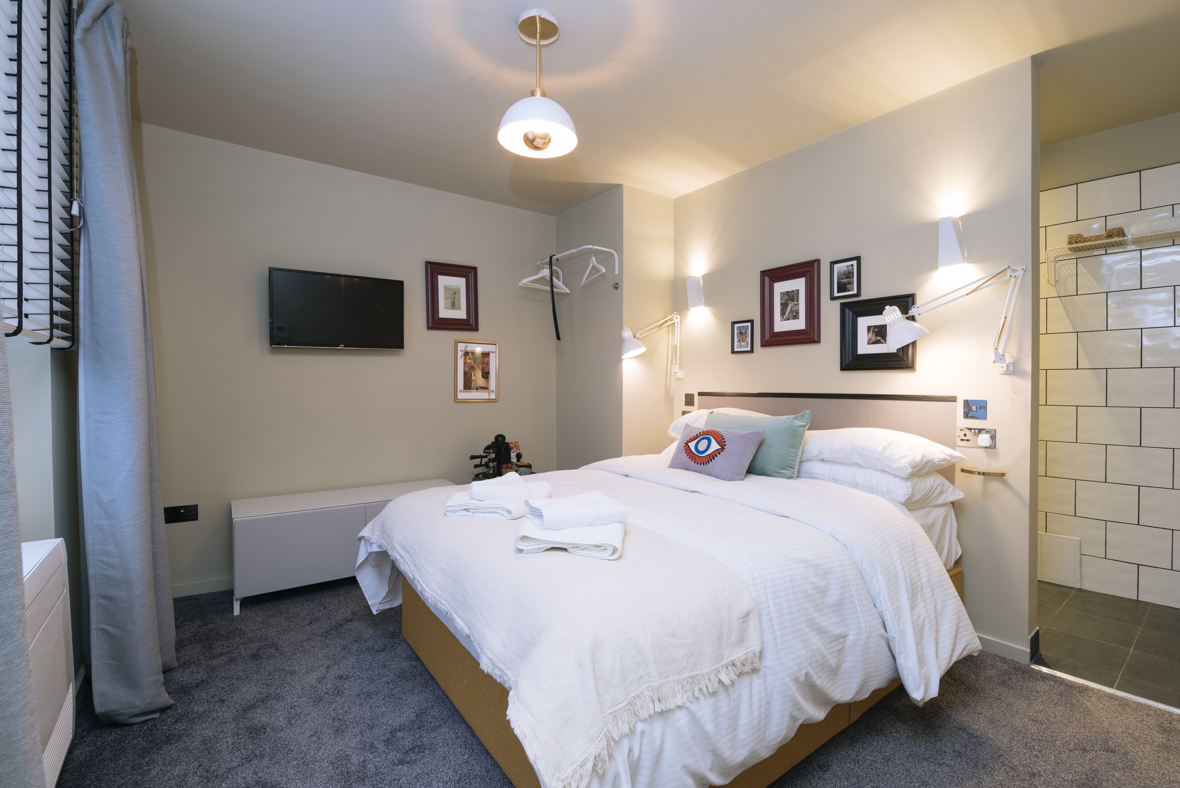 The Warwick by Aura Collection The Warwick by Aura Collection