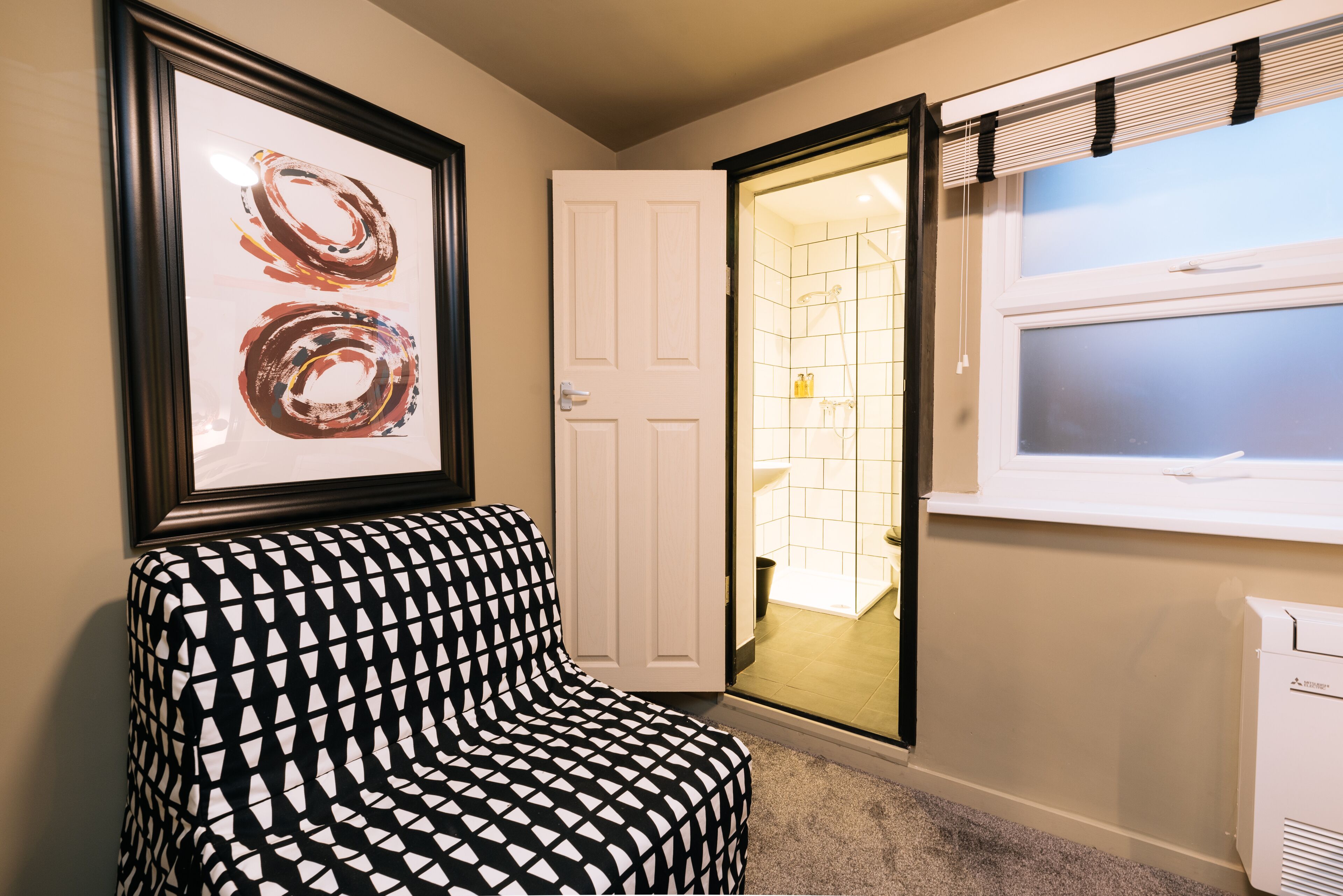 The Warwick by Aura Collection The Warwick by Aura Collection