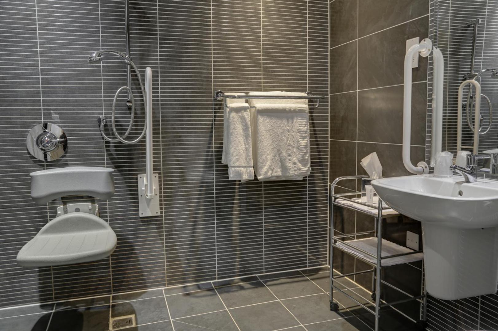 Oxford Linton Lodge Hotel, BW Signature Collection