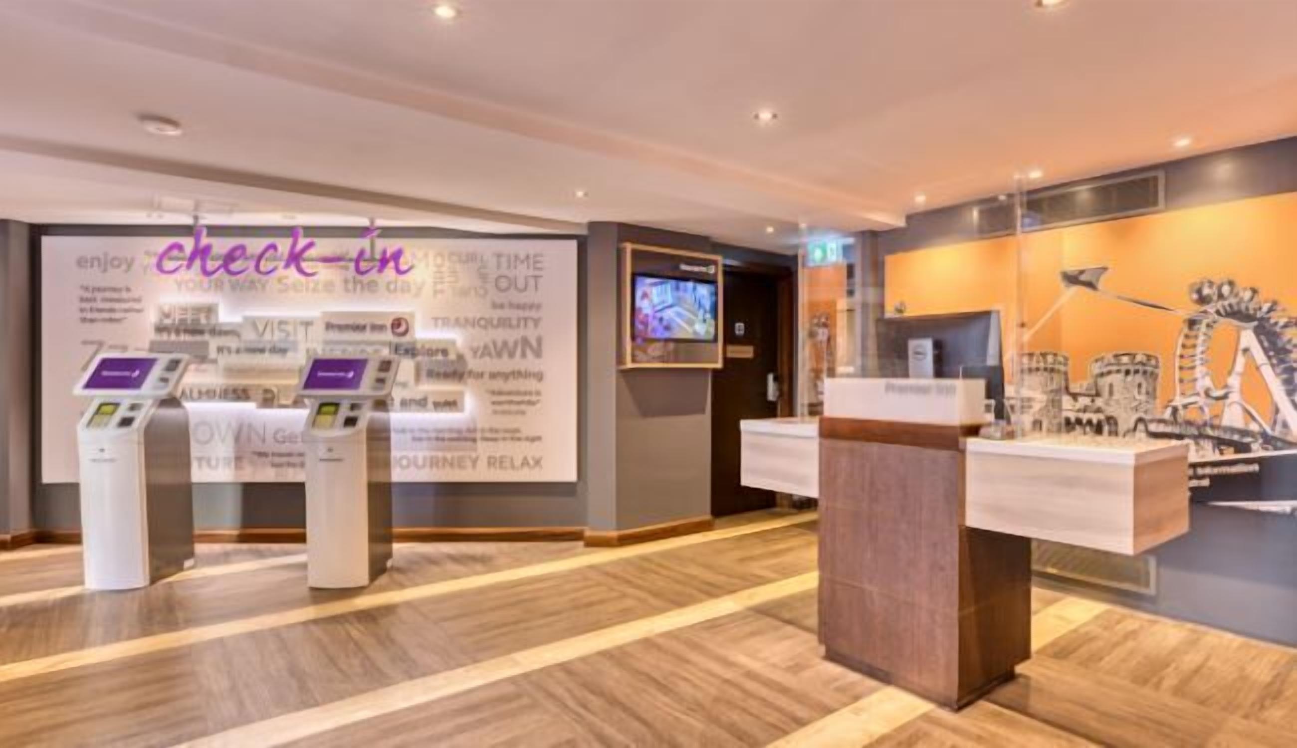 Premier Inn Oxford City Centre (Westgate) Hotel Premier Inn Oxford City Centre (Westgate) Hotel