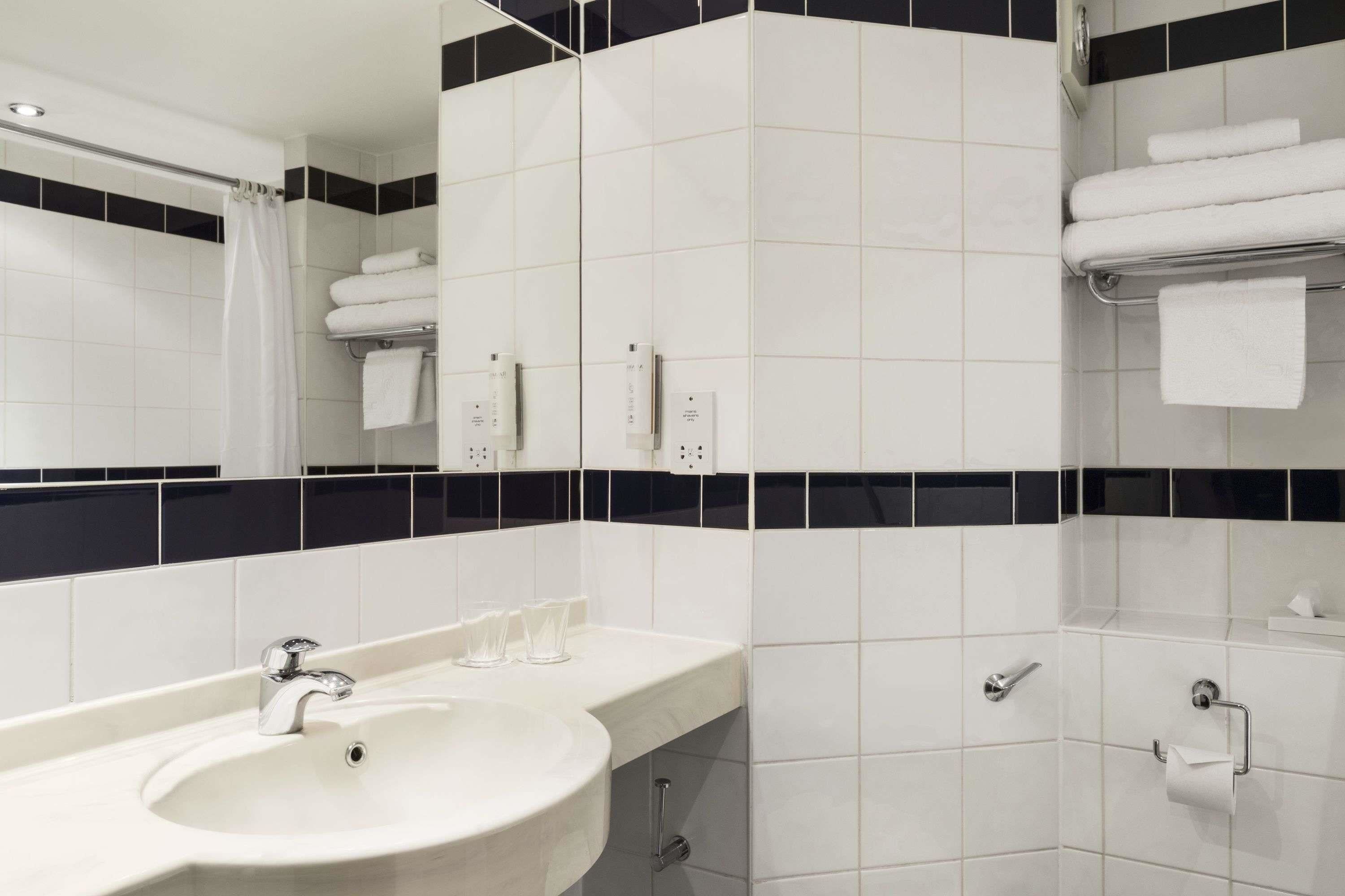 Ramada by Wyndham Oxford Ramada by Wyndham Oxford